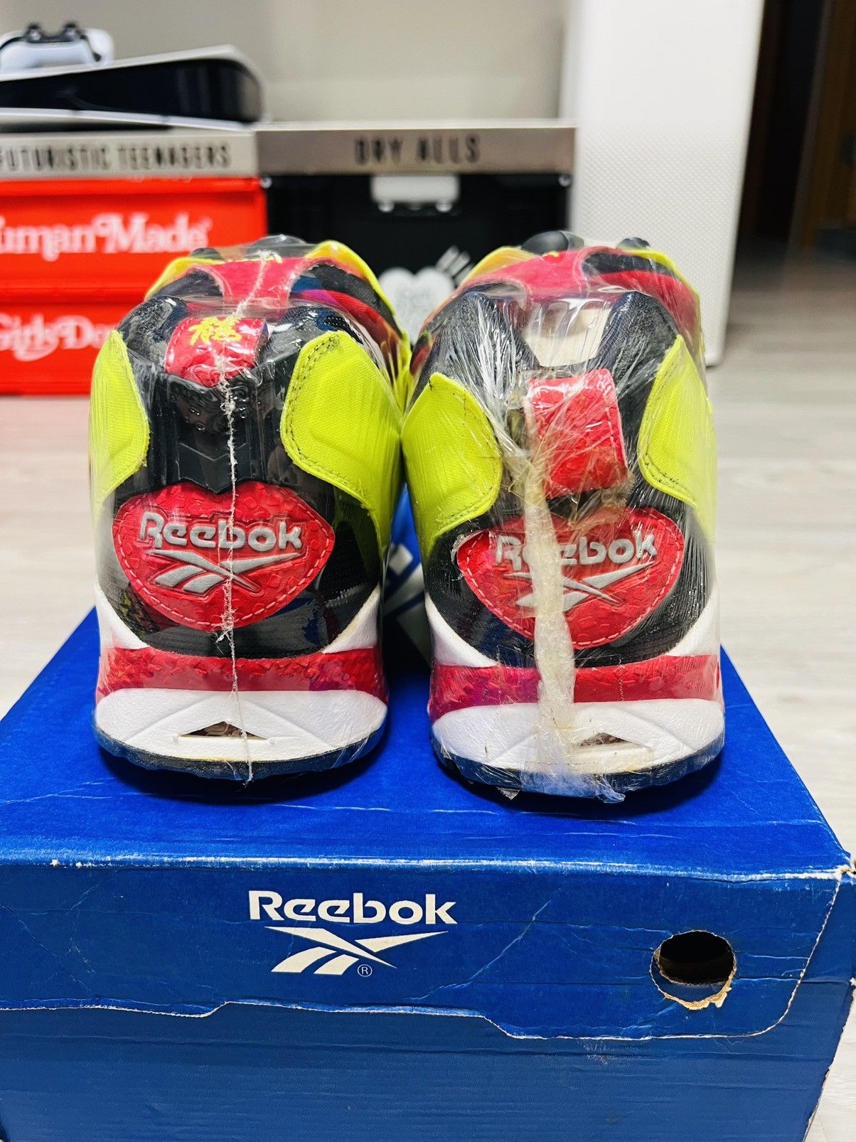 Reebok Rare 1998 Reebok Instapump Fury OG Jackie Chen Dragon /999 Size US 10 / EU 43 - 5 Thumbnail