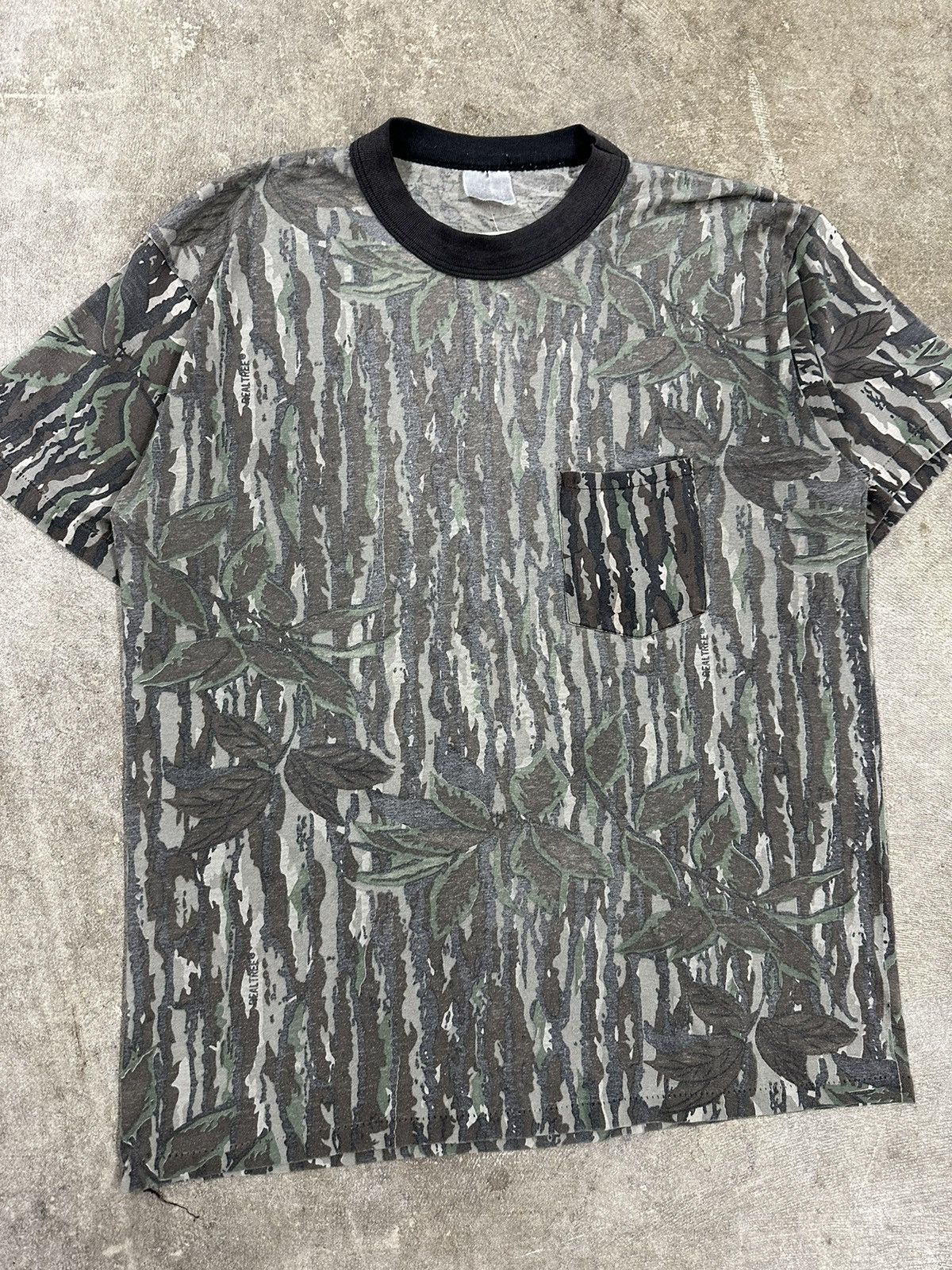 Realtree Vintage 90s Realtree Camouflage Pocket T-Shirt Size US M / EU 48-50 / 2 - 3 Thumbnail