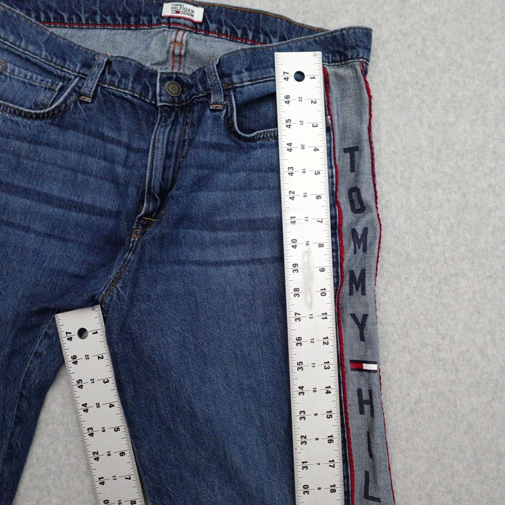 Tommy Hilfiger Tommy Hilfiger Jeans Womens 14 Capri Side Tape Vertical Spellout Size 36" / US 14 / IT 50 - 5 Thumbnail