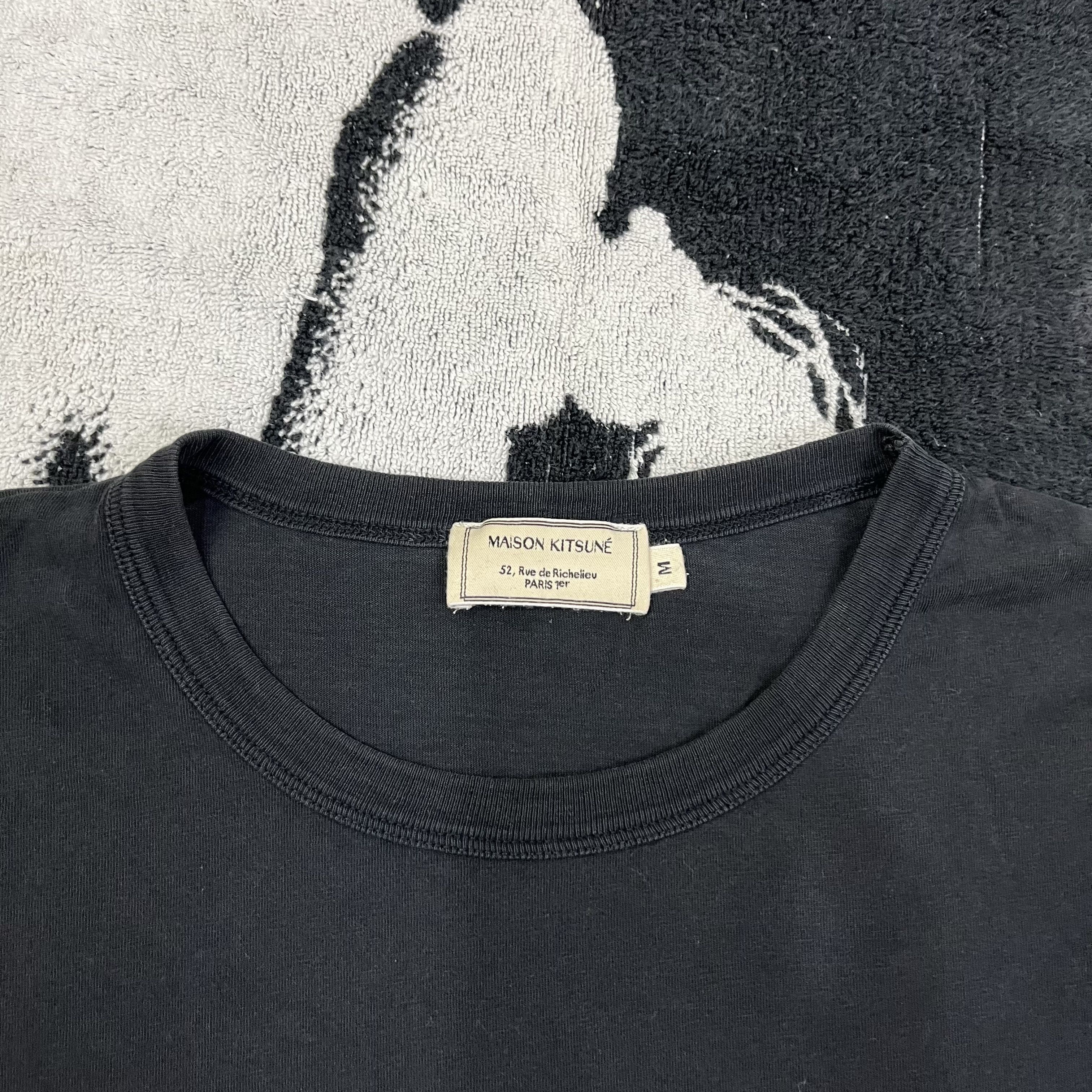 Maison Kitsune Sun faded Maison kitsune rare design Size US M / EU 48-50 / 2 - 4 Thumbnail