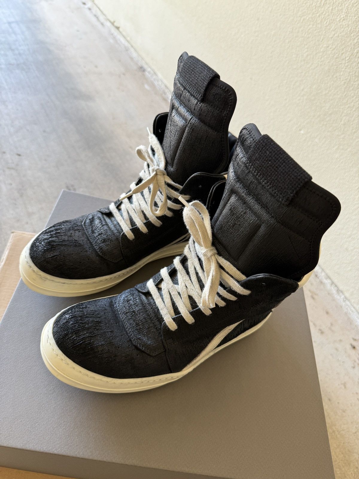 Rick Owens Blistered/Distressed SS25 Hollywood Geobaskets Size US 7 / EU 40 - 2 Thumbnail