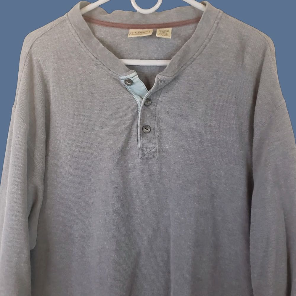 Vintage VINTAGE LL Bean Henley Shirt Men 2XL Gray Cotton Regular Long Sleeve Shirt Mens LL Bean Henley 2XL Gray Cotton Regular Long Sleeve Size US XXL / EU 58 / 5 - 1 Thumbnail