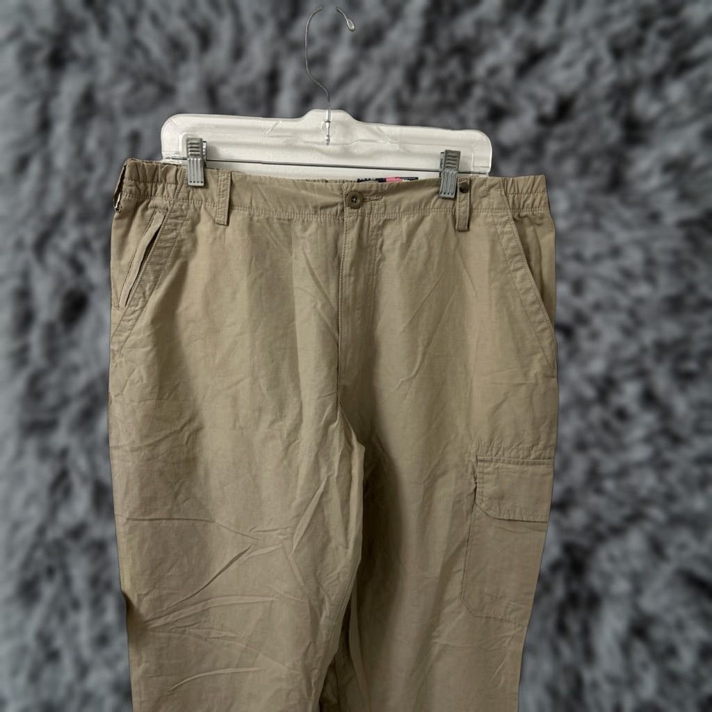 Lands' End Lands' End Pants Mens 36x32 Tan Field Khaki Cargo Traditional Fit YKK Trousers Cargo Pants Beige Men Medium? Size US 36 / EU 52 - 1 Thumbnail