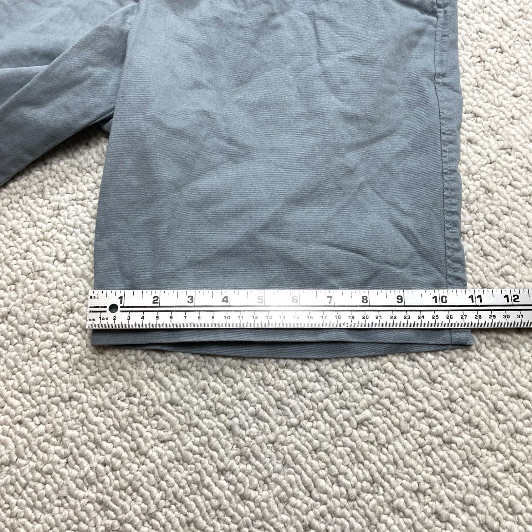 Banana Republic Banana Republic Aiden Chino Shorts Mens 33 Blue Cotton 9 Pockets Flat Front Casual Travel Size US 33 - 2 Thumbnail