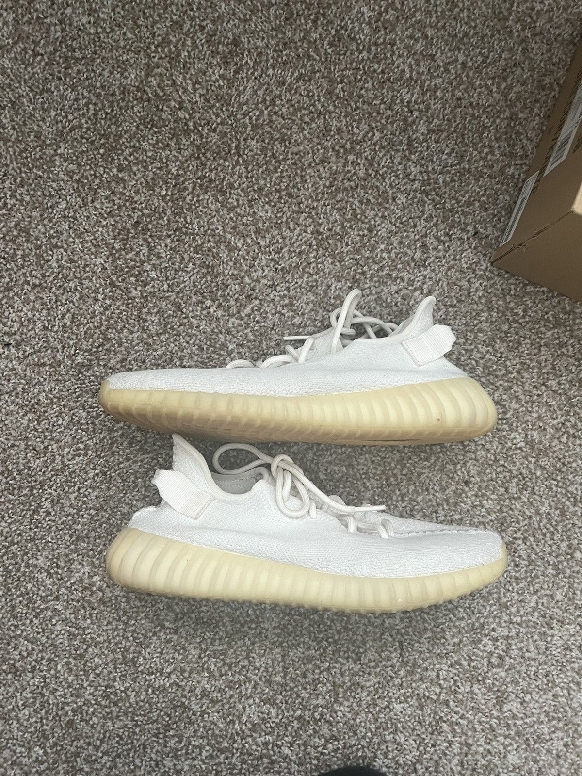 Designer × Yeezy Used Cream yeezy Size US 10 / EU 43 - 6 Thumbnail