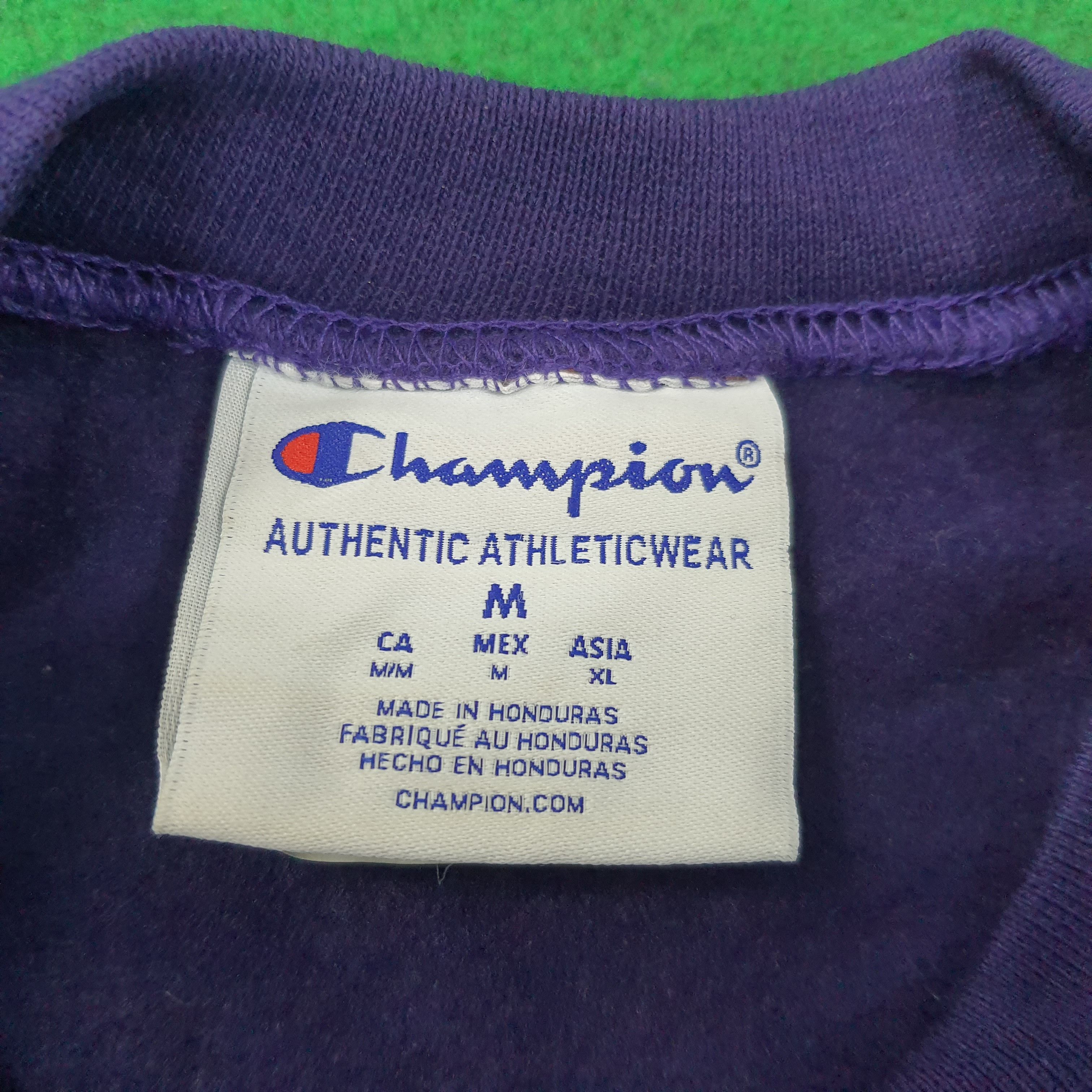 Champion Vintage Champion University of Washington Huskies C262N24 Size US M / EU 48-50 / 2 - 5 Thumbnail