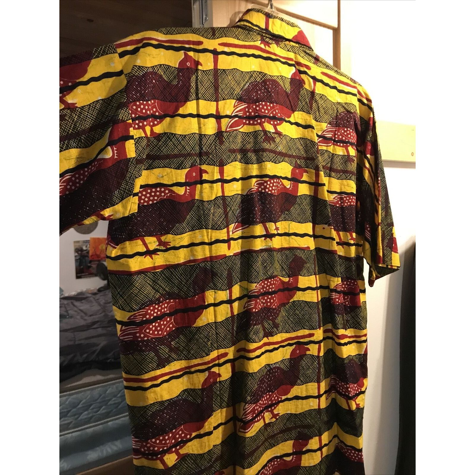 Other Vintage Mens L Yellow Striped Red Bird Print button Up Shirt Size US L / EU 52-54 / 3 - 11 Thumbnail