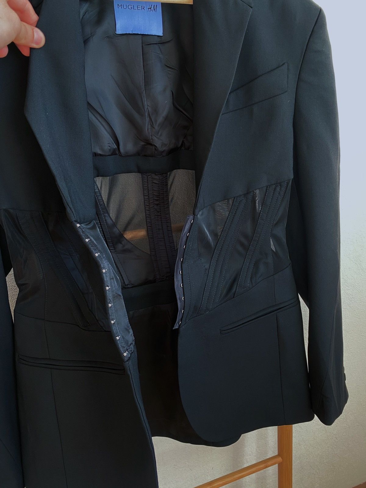 Mugler Mugler x H&M Corset Style Wool Blazer Size M / US 6-8 / IT 42-44 - 21 Thumbnail