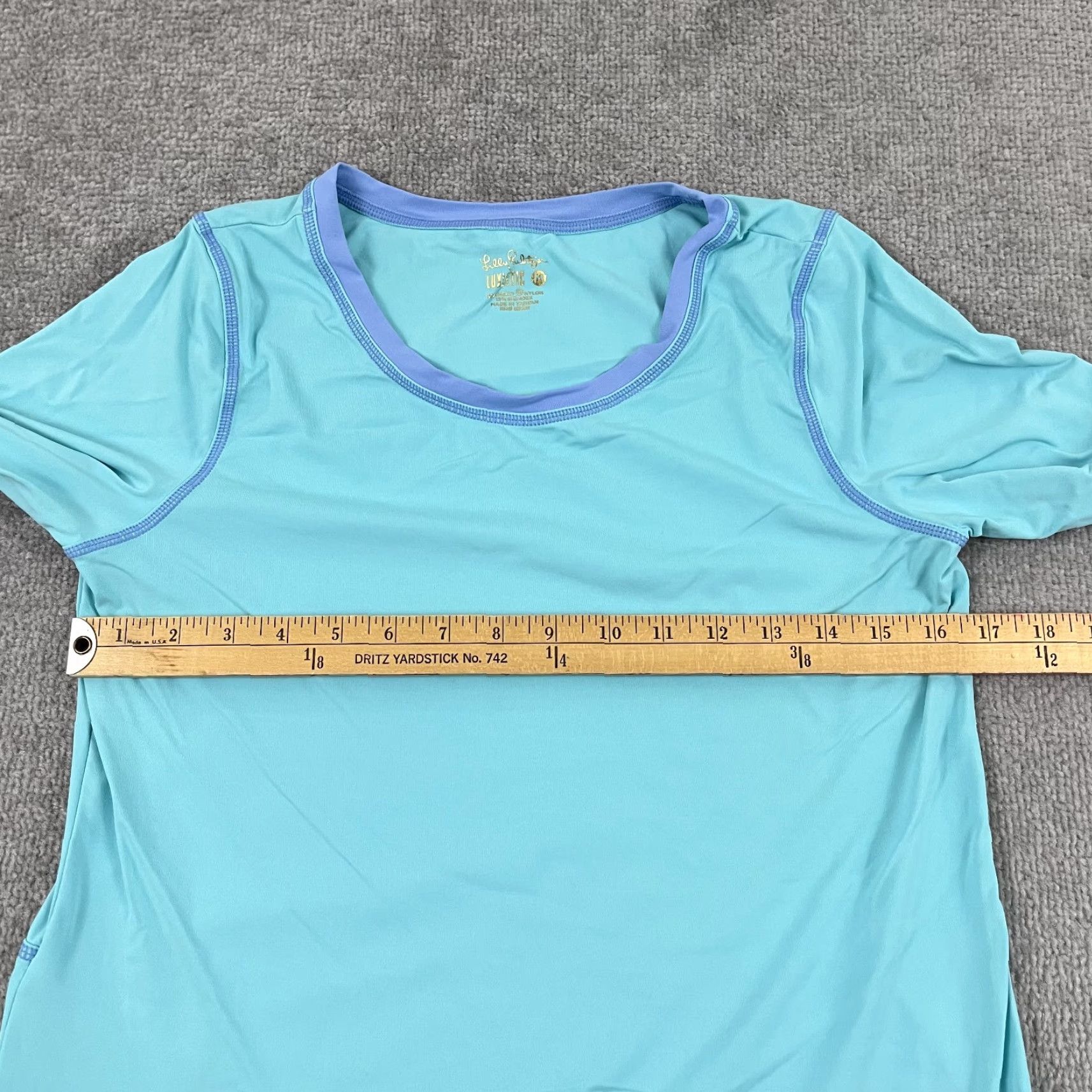 Lilly Pulitzer Lilly Pulitzer Renay Sunguard Shirt Womens Small Blue Long Sleeve Luxletic UPF 50+ Activewear Size S / US 4 / IT 40 - 7 Thumbnail