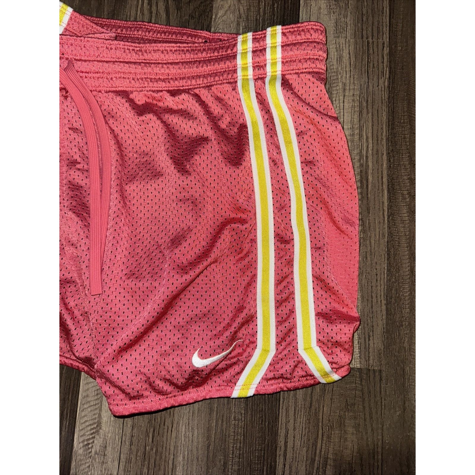 Nike Women’s Nike Running Shorts Pink Small. 30in Waist Size 30" / US 8 / IT 44 - 4 Thumbnail