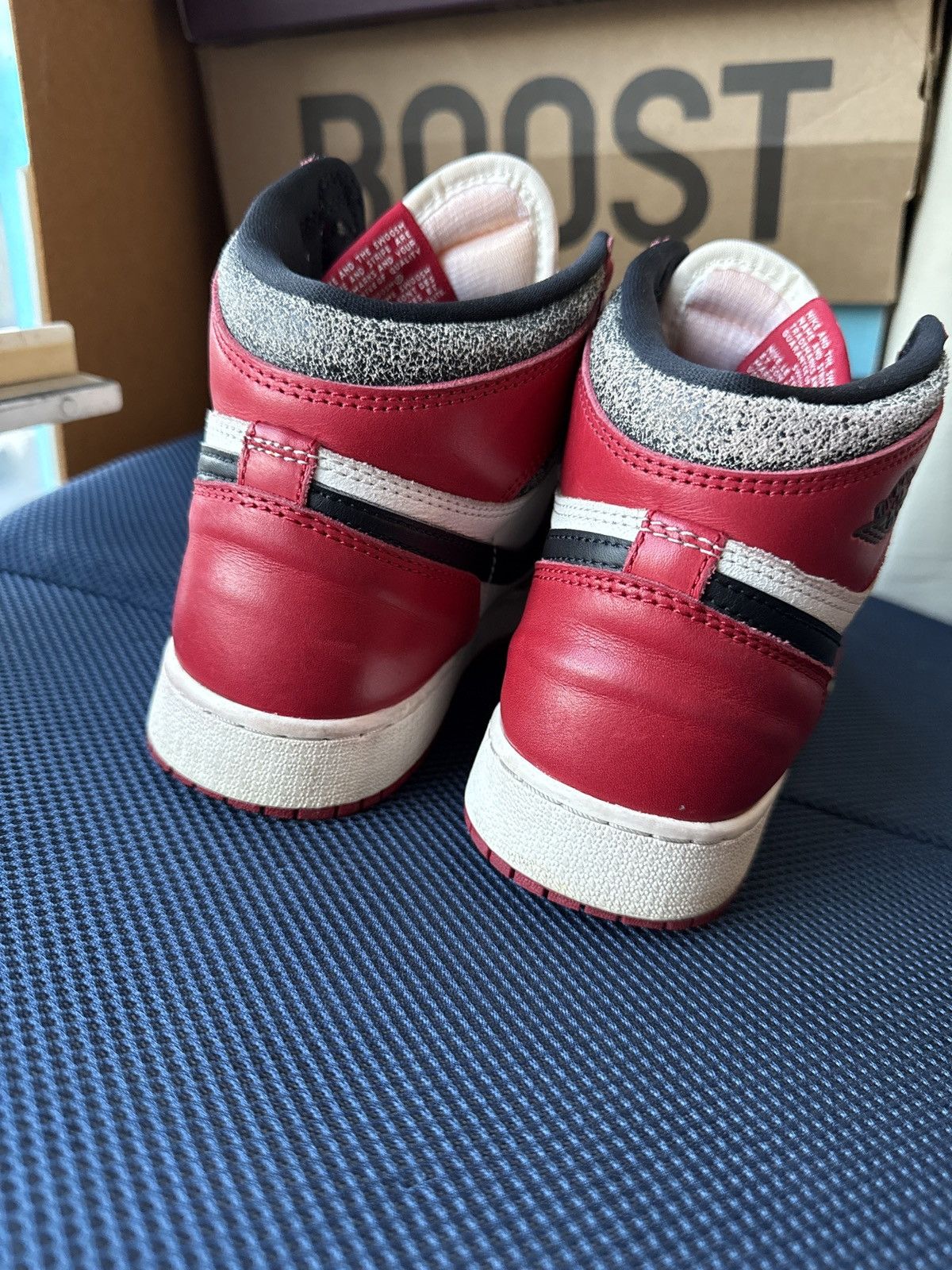 Jordan Brand Air Jordan 1 Retro High OG GS 'Chicago Lost & Found' Size US 6.5 / EU 39-40 - 5 Thumbnail