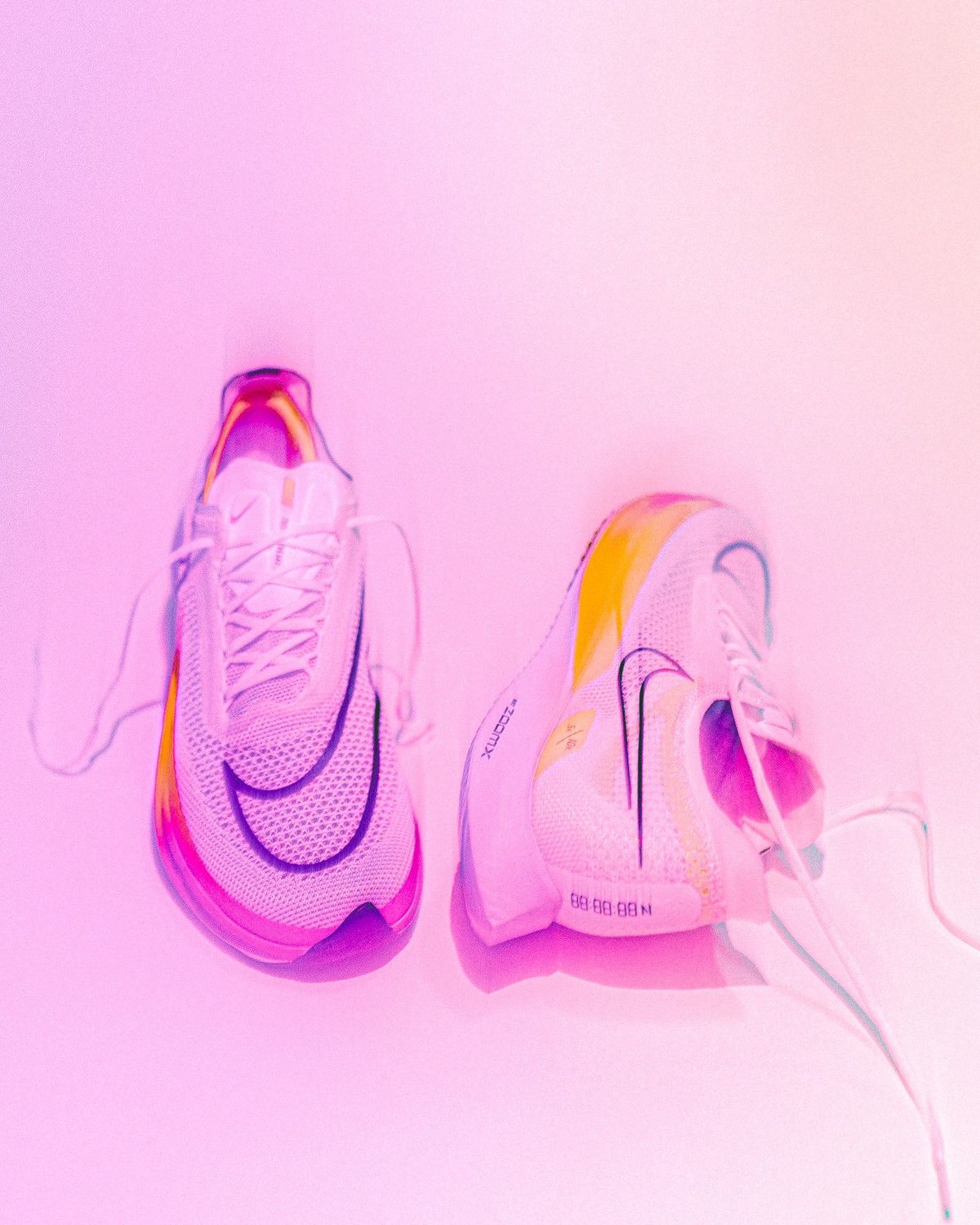 Nike Nike ZoomX StreakFly Size US 9 / EU 42 - 1 Thumbnail