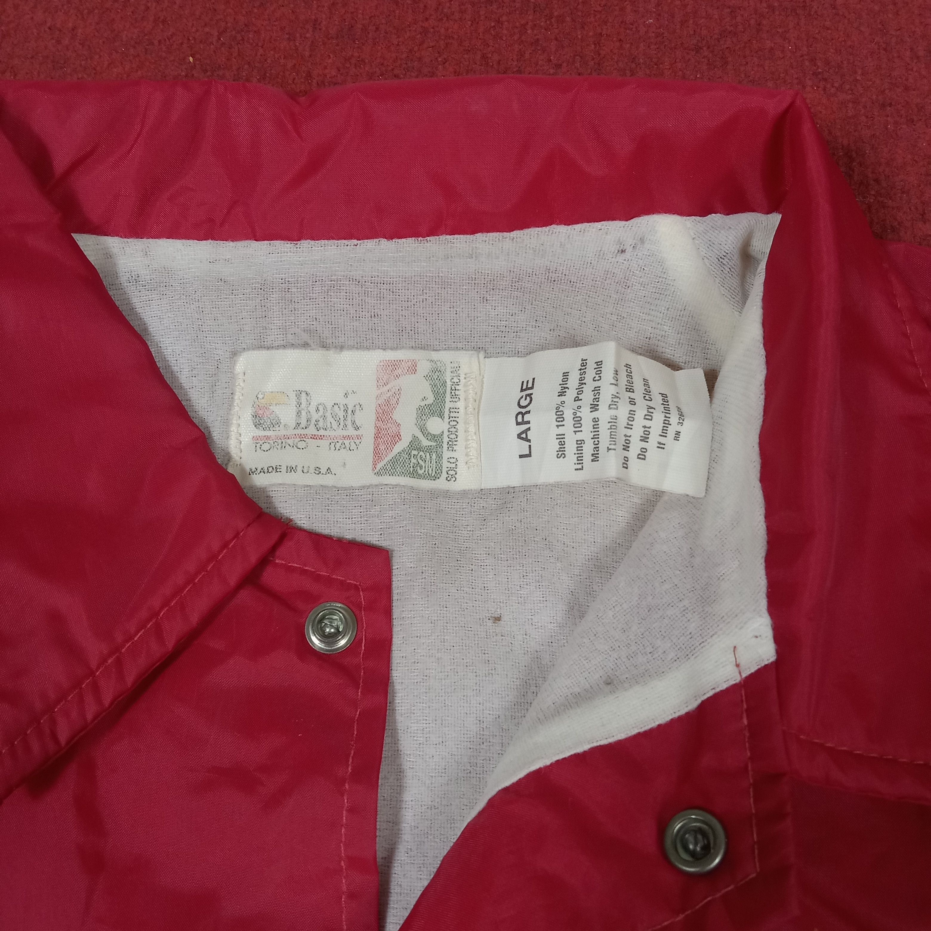 Vintage AC Milan Football Club Sportswear Windbreaker Style Jacket Size US L / EU 52-54 / 3 - 8 Thumbnail