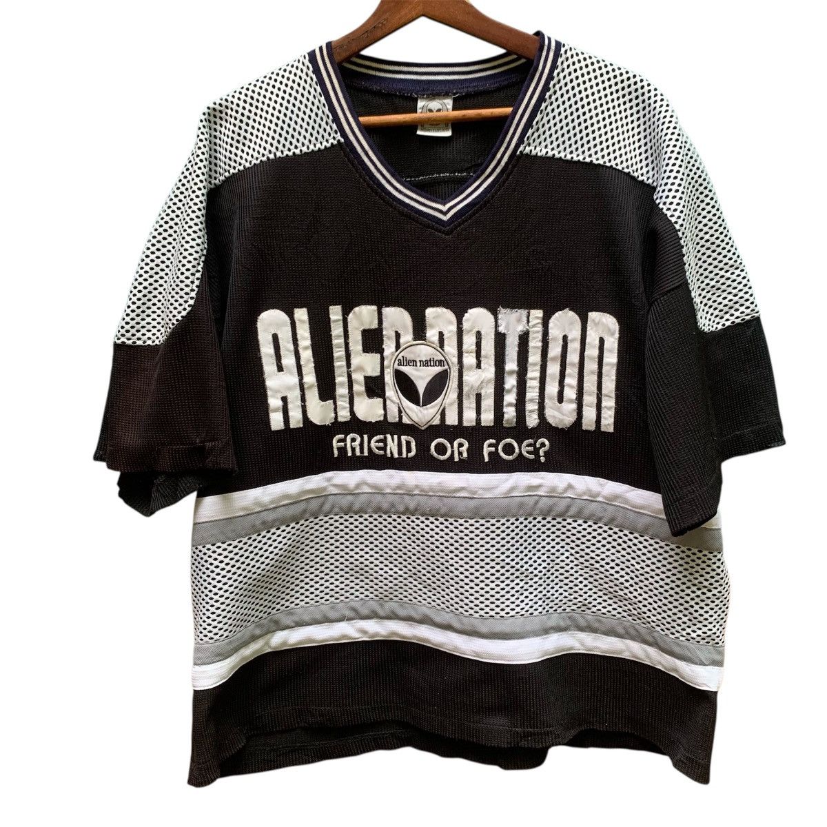 Alien Workshop VINTAGE ALIEN NATION SPELL OUT BIG LOGO PULL OVER Size US L / EU 52-54 / 3 - 2 Thumbnail