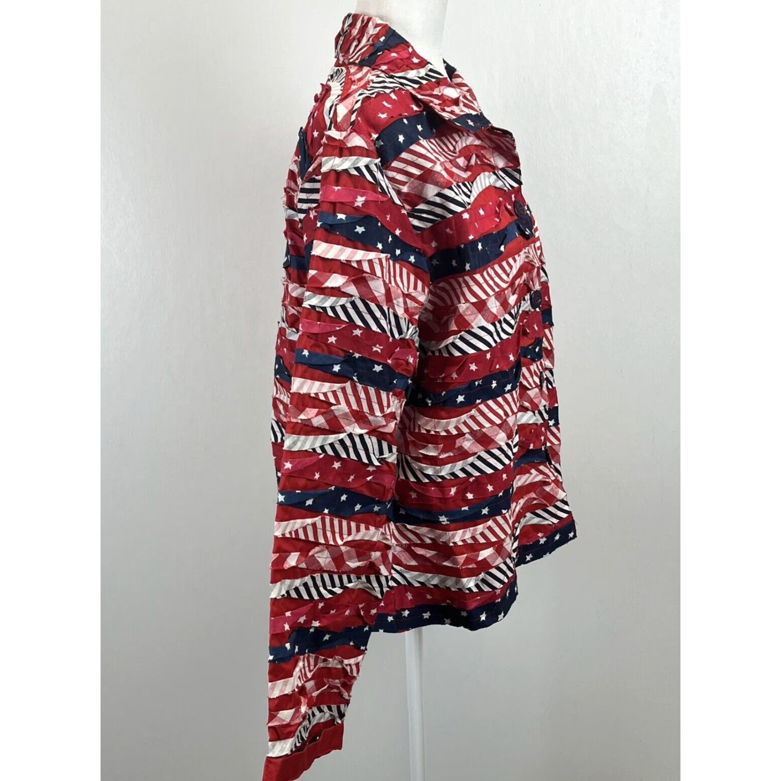 Vintage VINTAGE Keren Hart Women's Quilted Flag Jacket Large Red White Blue 4th July Patriotic Size L / US 10 / IT 46 - 4 Thumbnail