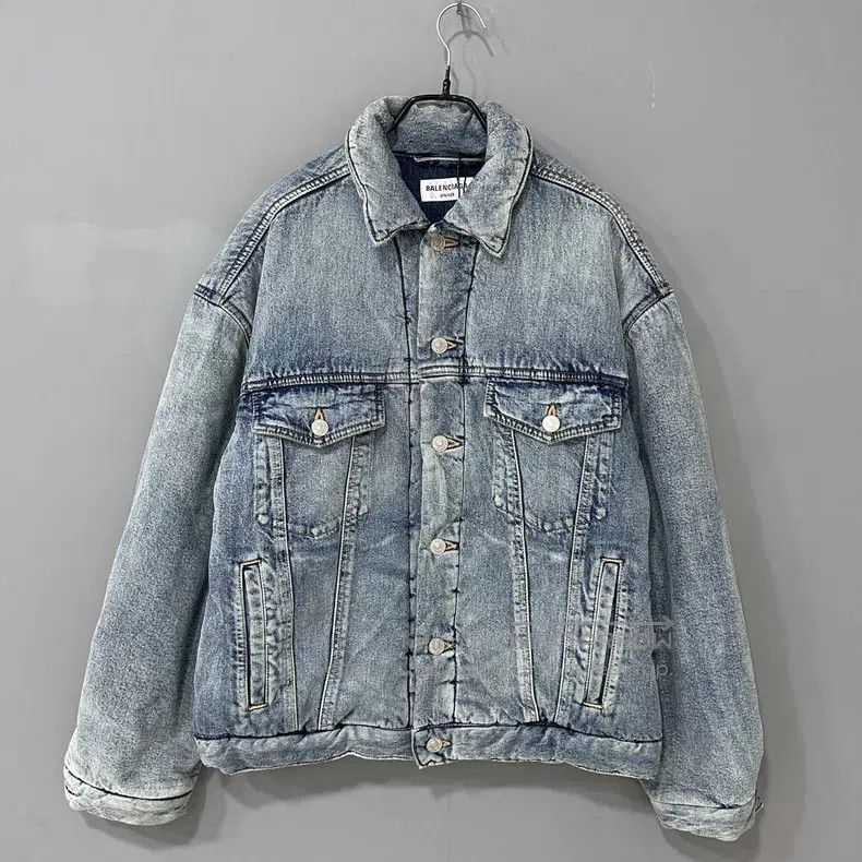Balenciaga Balenciaga Washed Denim Cotton Jacket Size XS / US 0-2 / IT 36-38 - 1 Thumbnail