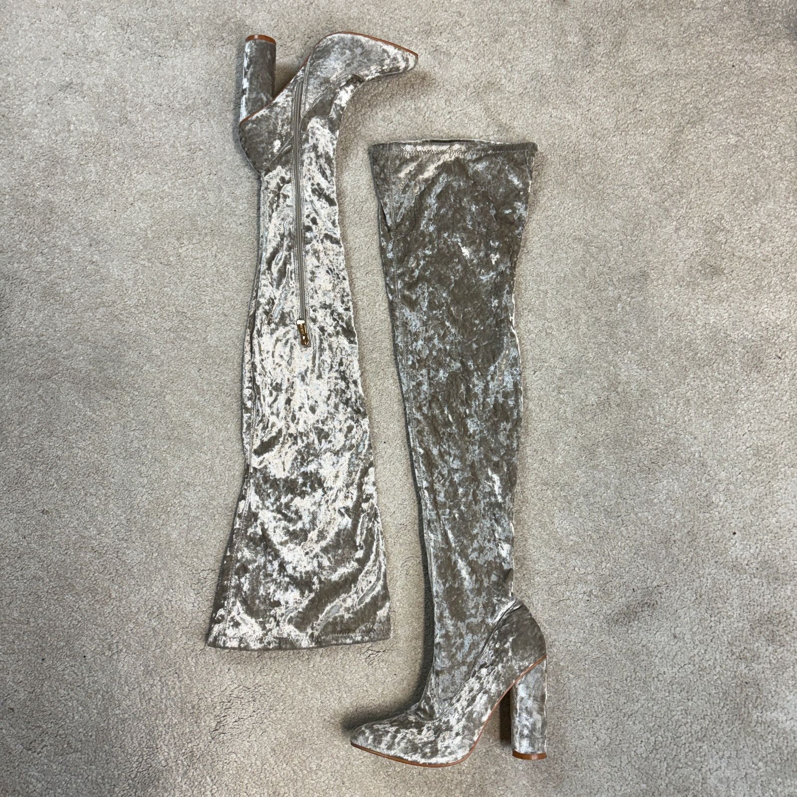 Other Cape Robbin Paw-27 Crushed Velvet Thigh High Boots Silver 9 Size US 9 / IT 39 - 2 Thumbnail