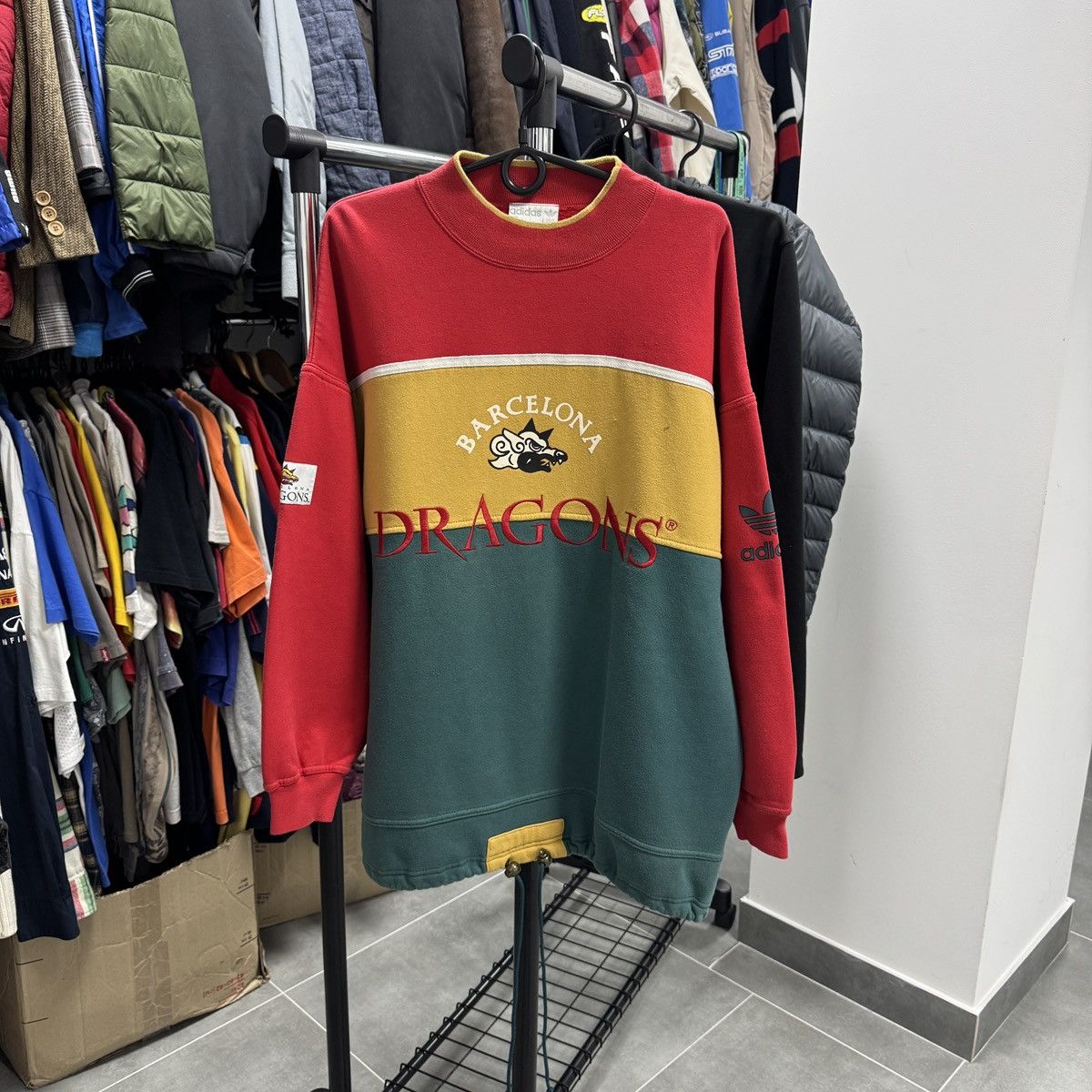 Adidas Vintage Adidas Barcelona Dragons NFL 90s Sweatshirt Men Size US L / EU 52-54 / 3 - 2 Thumbnail