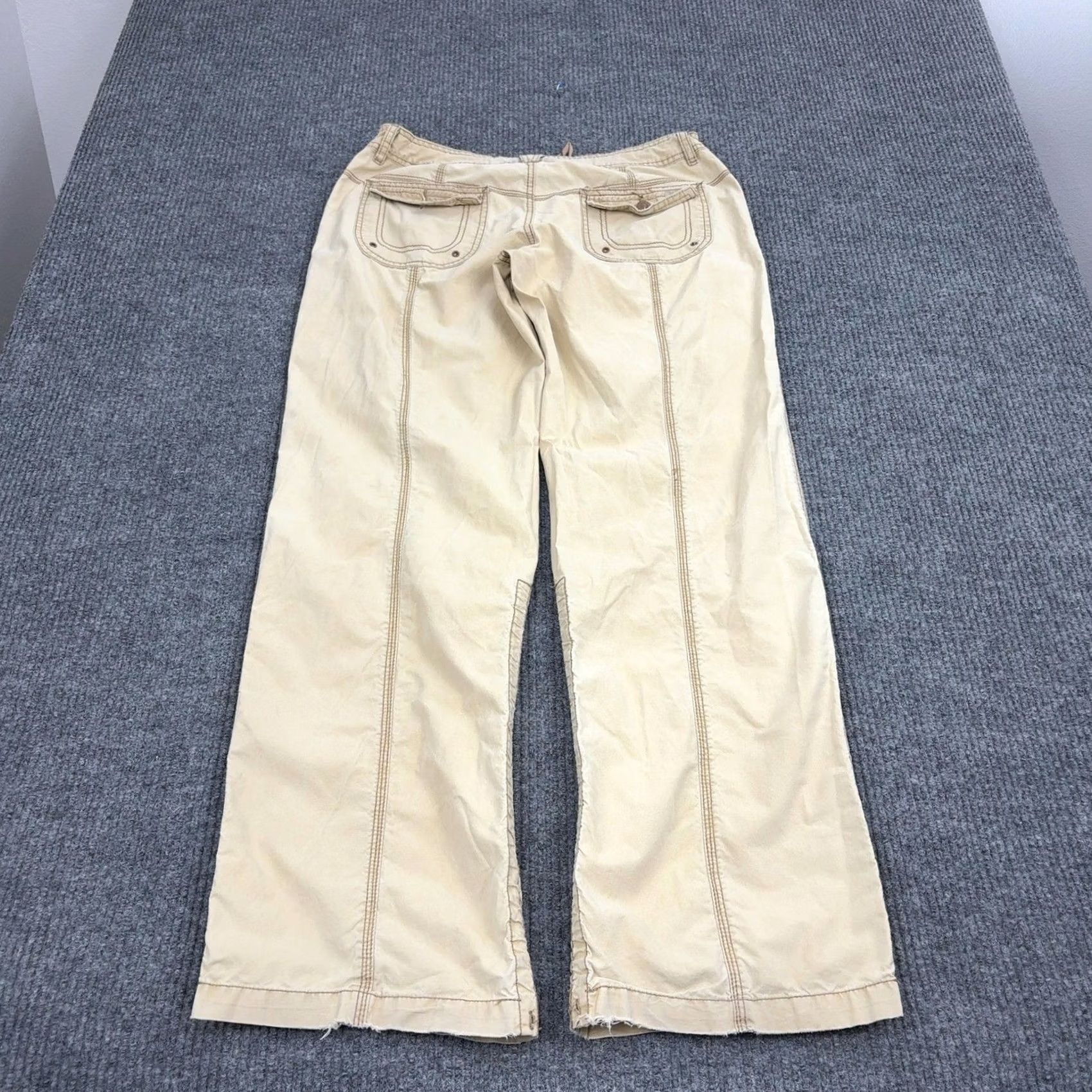 Vintage VINTAGE Unionbay Cargo Pants Womens 13 Tan Cotton Wide Leg Utility Y2K Grunge Skater Size 34" / US 12 / IT 48 - 7 Thumbnail