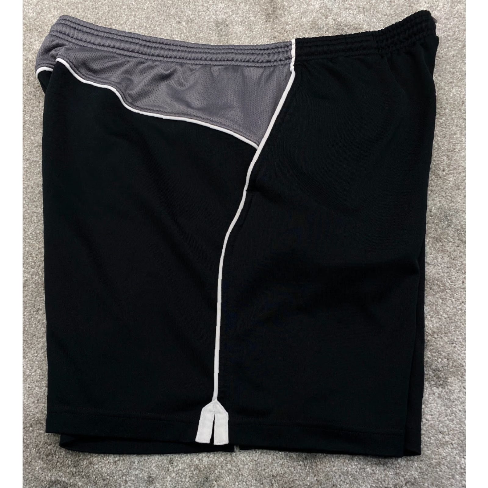 Nike Nike Shorts Men's L Black Gray Pockets Drawstring Elastic Waist Athletic Athleticwear 6559 Size US 34 / EU 50 - 3 Thumbnail