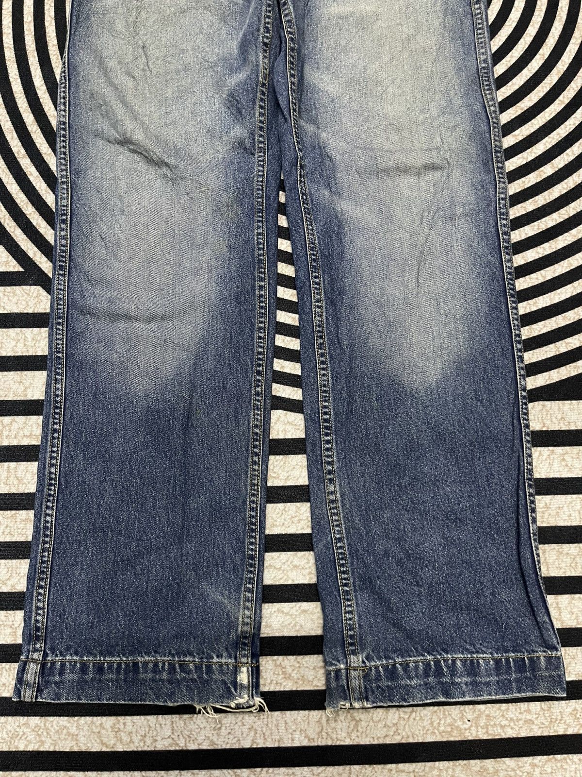 Diesel 90s DIESEL BUSH BAGGY JEANS SINGLE POCKET BACK RARE Size US 33 - 4 Thumbnail