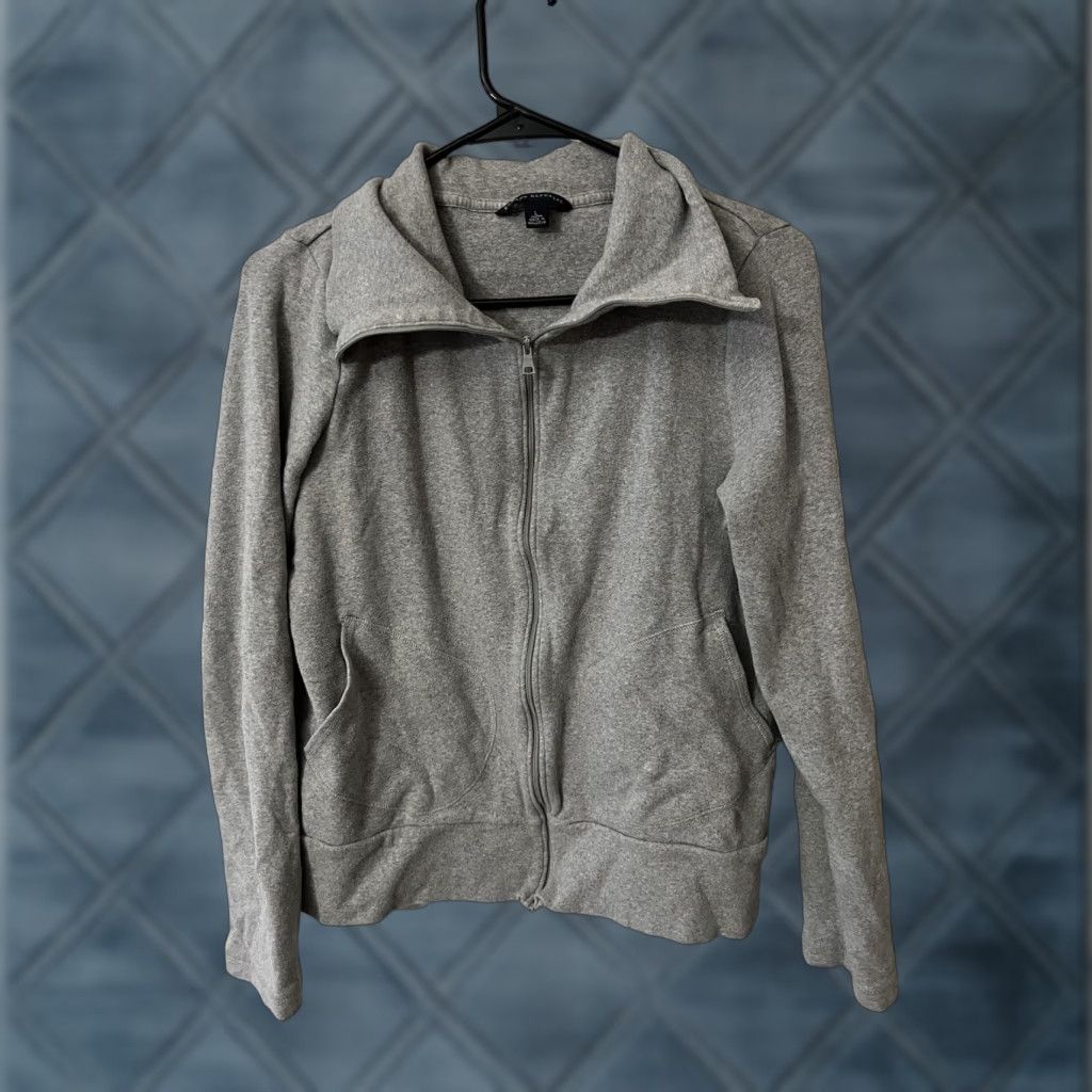 Banana Republic VINTAGE Banana Republic Sweater Women L Gray Full Zip Outdoor, Casual, Travel, 90s? (assumed) Womens Size L / US 10 / IT 46 - 1 Thumbnail