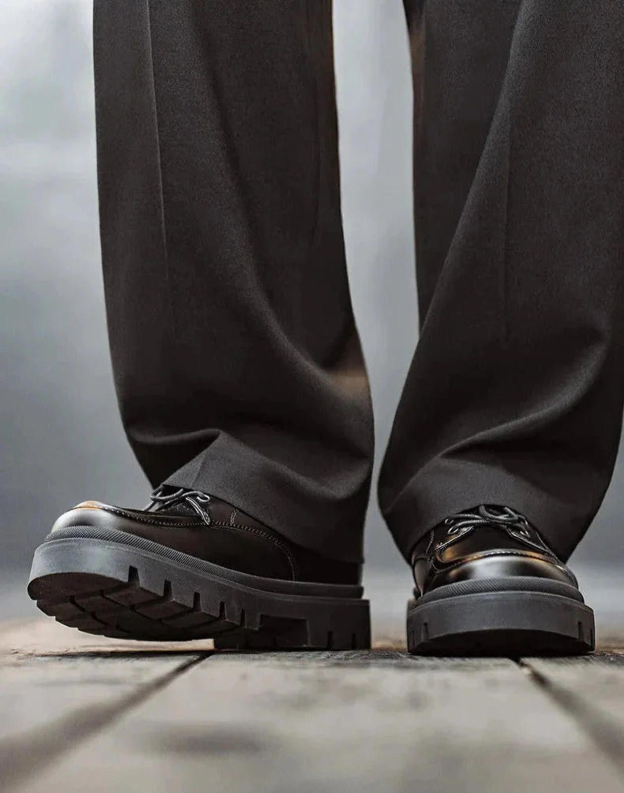 Black Apron Toe Lace Up Shoes