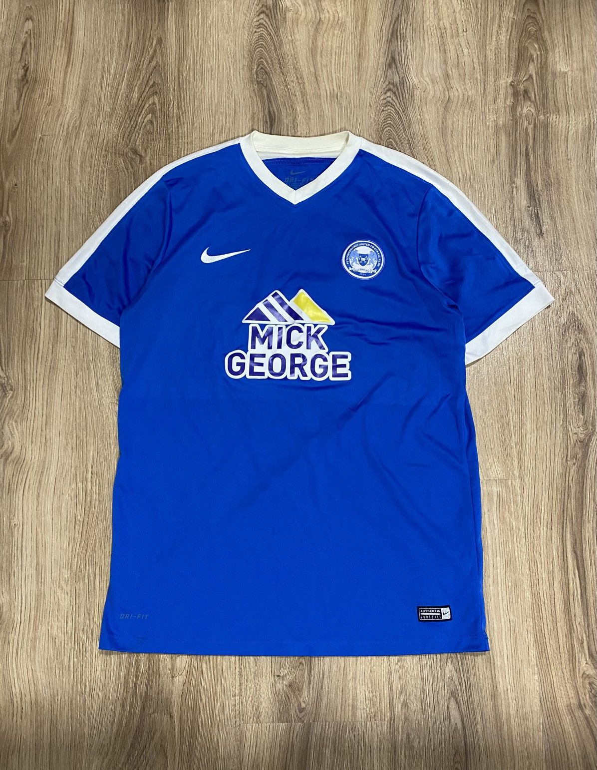 Nike Nike Peterborough United FC 2016 Soccer Jersey Size US L / EU 52-54 / 3 - 1 Thumbnail