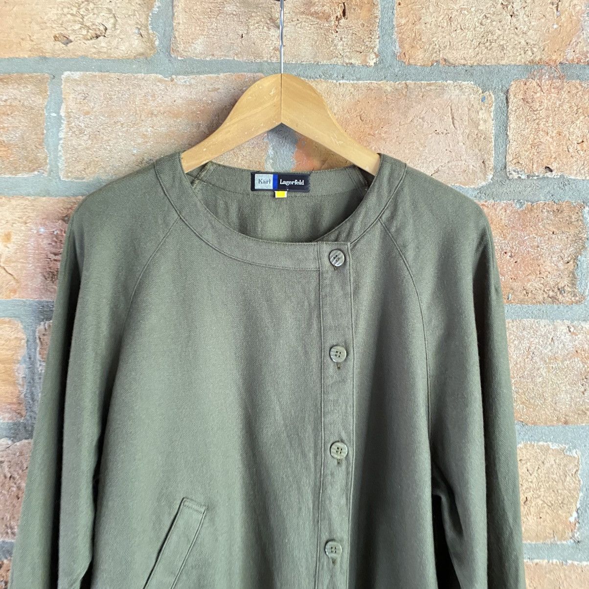 Karl Lagerfeld Karl Lagerfeld Khaki Asymmetrical Button Shirt Size M / US 6-8 / IT 42-44 - 4 Thumbnail