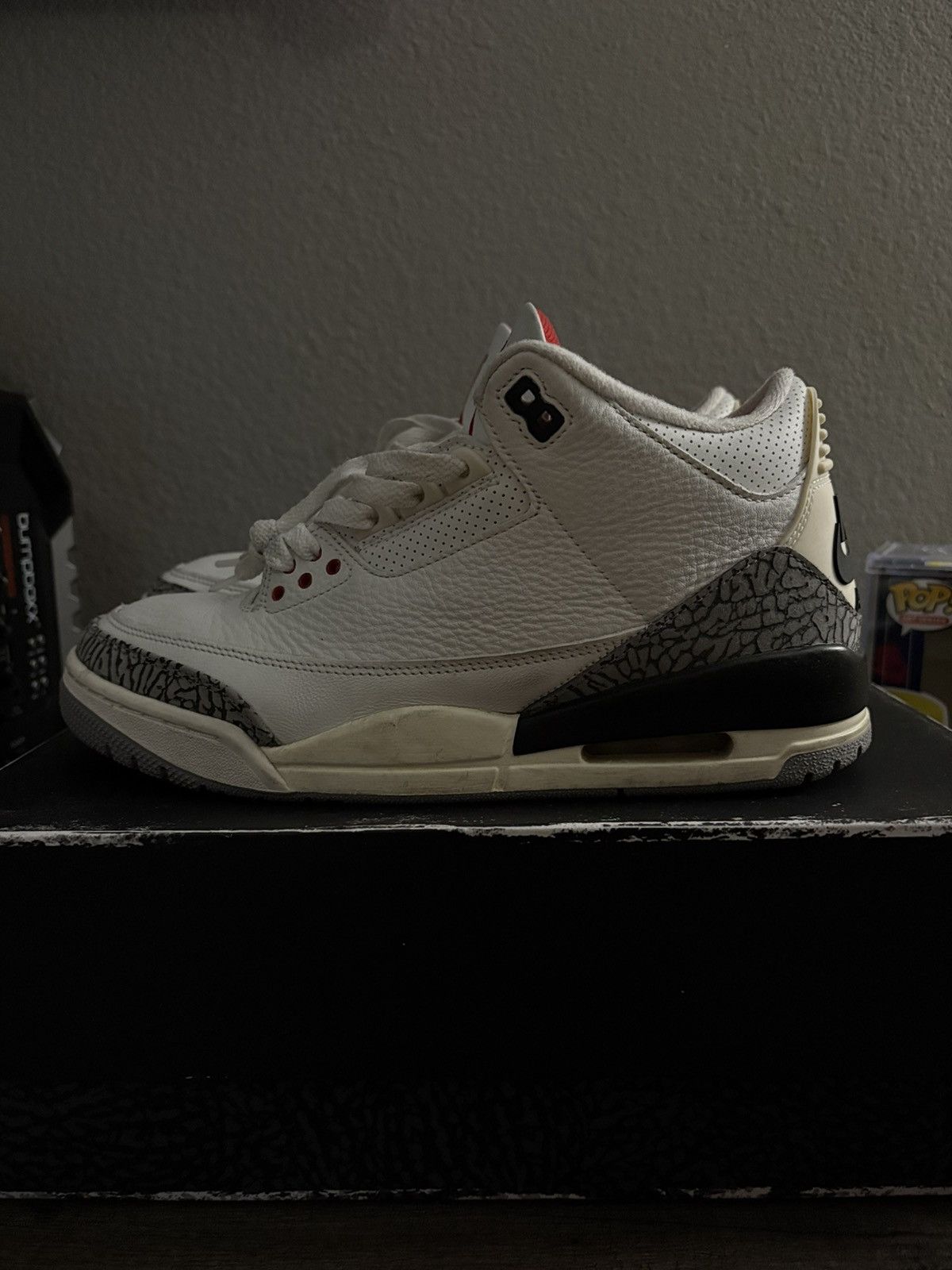 Nike Nike Jordan 3s Reimagined Size US 9 / EU 42 - 2 Thumbnail