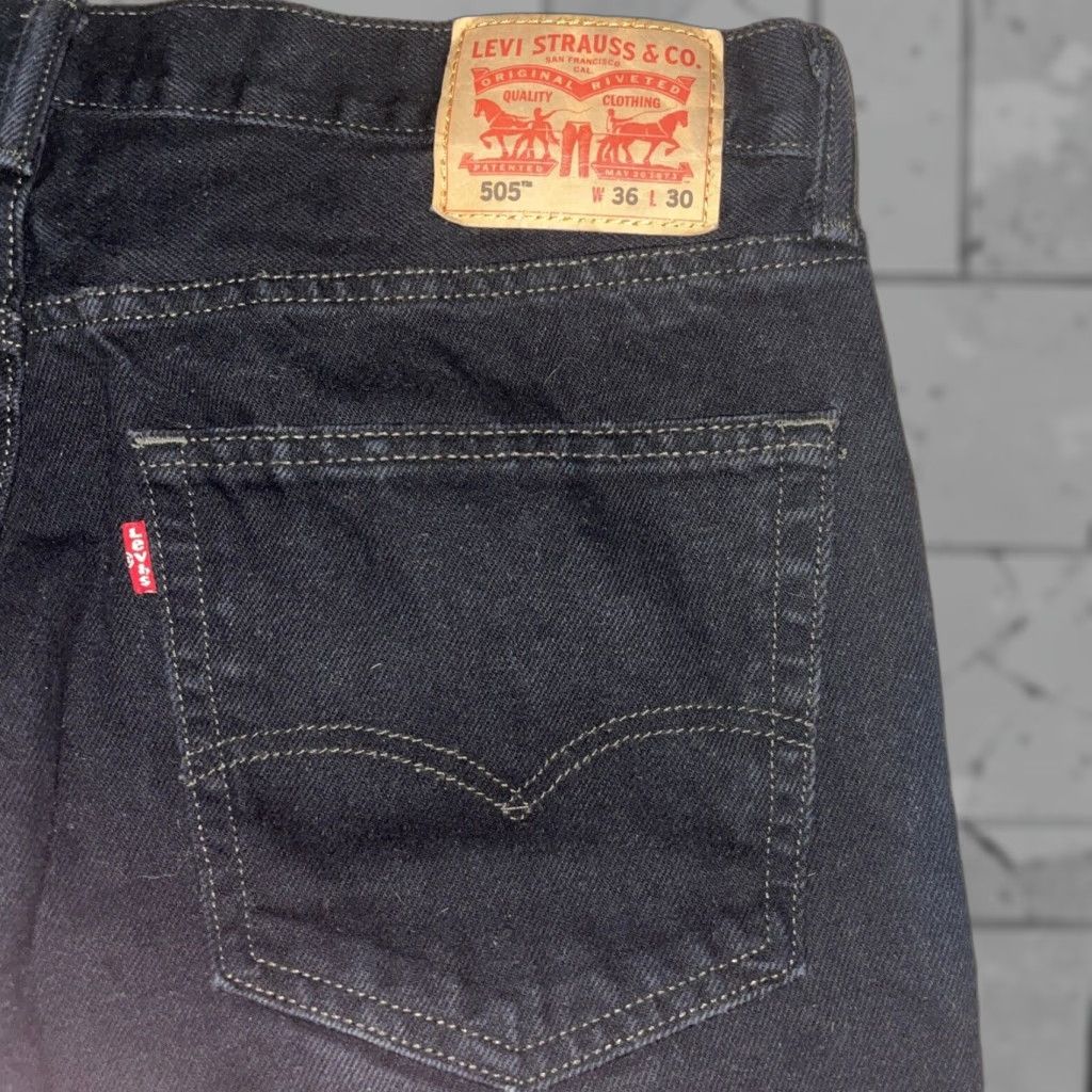 Levi's Levi's Black Jeans Straight Leg Mens Size 36x30 Size US 36 / EU 52 - 1 Thumbnail