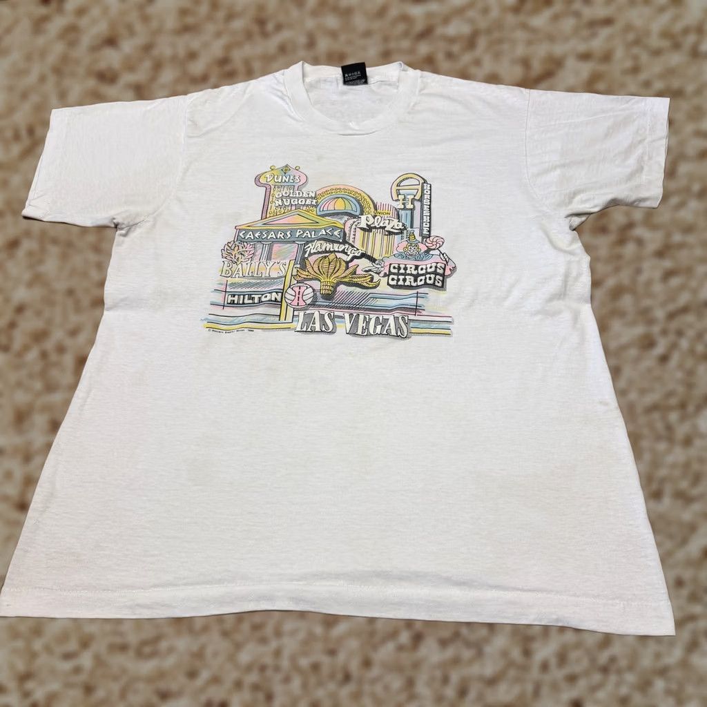 Vintage VINTAGE Screen Stars Best Las Vegas Shirt Mens XL White 80s Casino Graphic Crew Neck Short Sleeve T-Shirt Size US XL / EU 56 / 4 - 1 Thumbnail