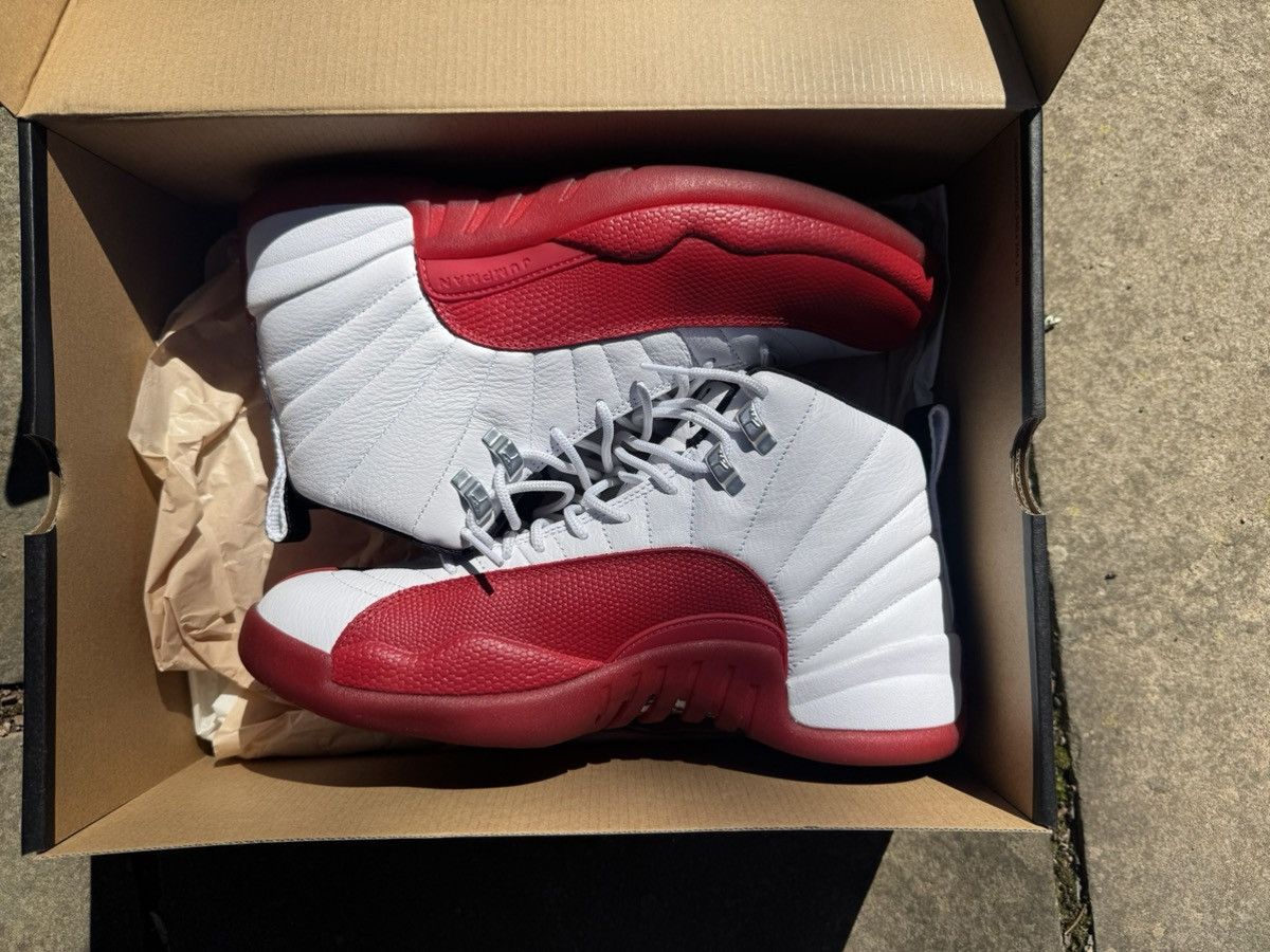 Jordan Brand × Nike Cherry 12 Jordan retro Size US 10.5 / EU 43-44 - 2 Thumbnail