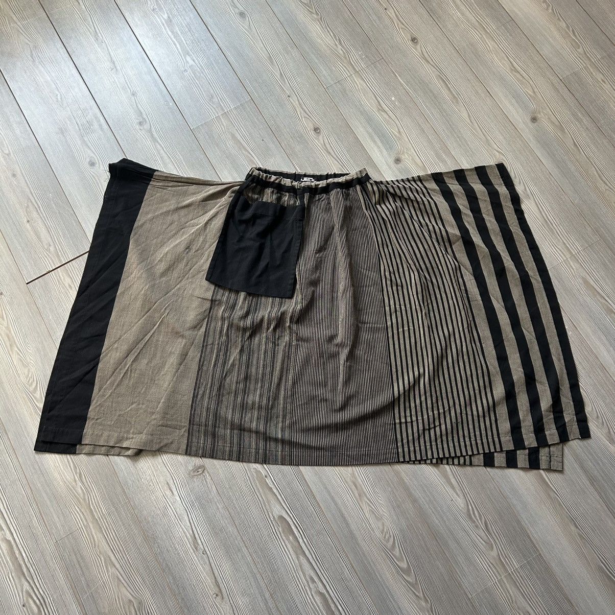 Issey Miyake Archive 1980’s Issey Miyake Permanente Striped Wool Skirt Size 25" / US 0 / IT 36 - 14 Thumbnail