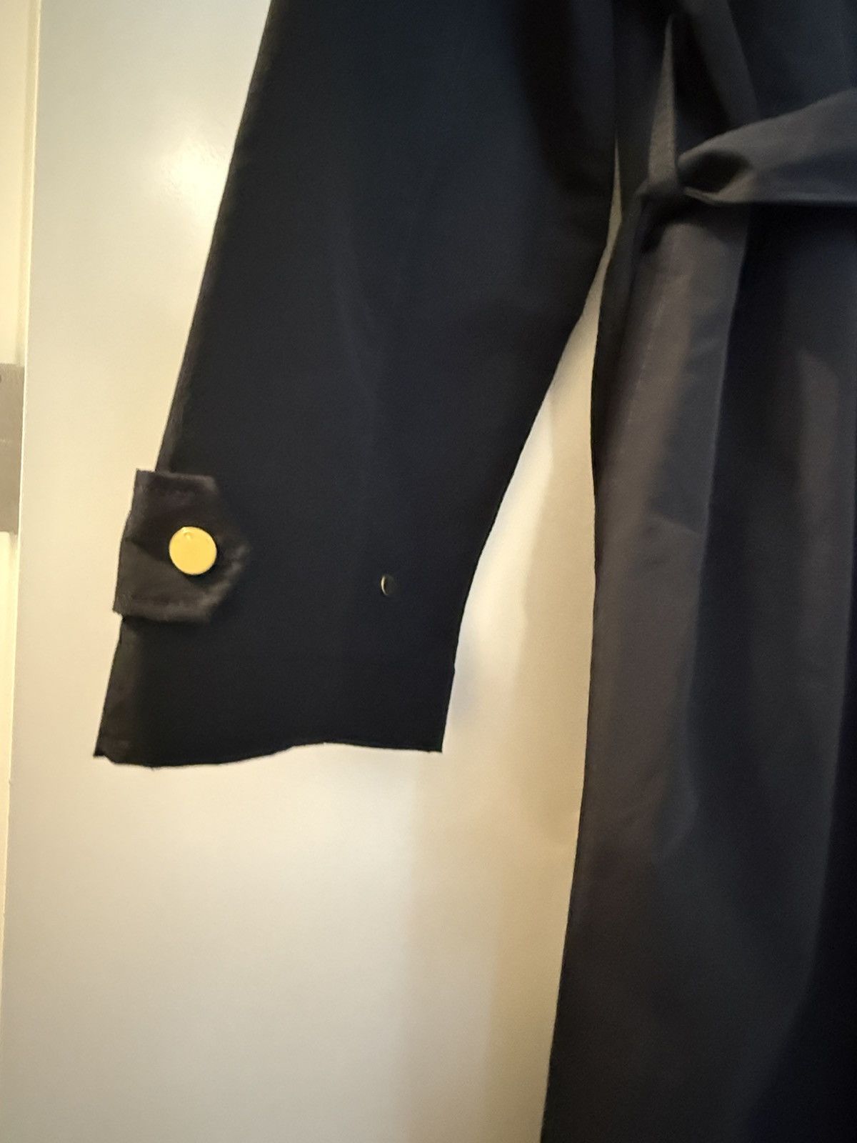 JW Anderson JW Anderson Black Belted Trench Coat with Gold Buckle Size M / US 6-8 / IT 42-44 - 9 Thumbnail
