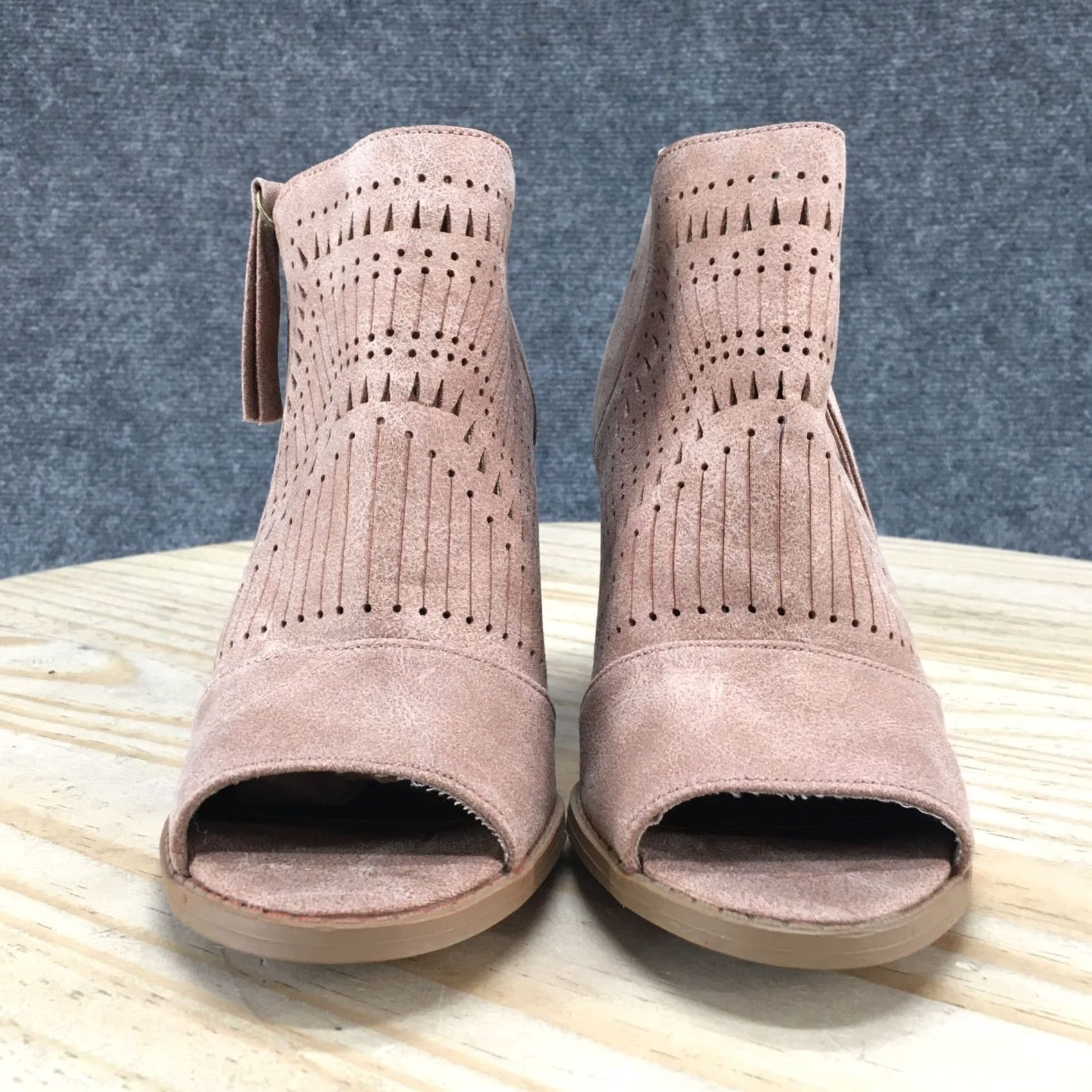 Vintage Maurices Caroline Boots Womens 5.5 Side Zip Peep Toe Bootie Light Brown Casual Heel 3" Block Shaft Ankle Faux Leather Size US 6 / IT 36 - 4 Thumbnail