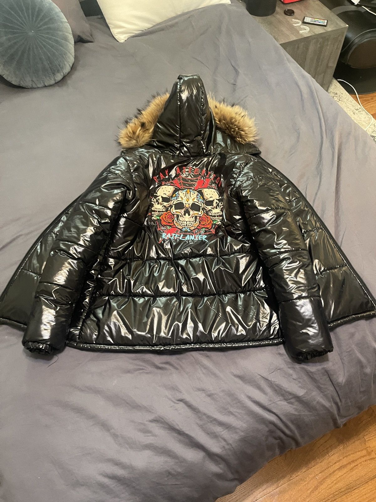 Other 1-of-1 Handmade Black Glossy Puffer Jacket with Fur hood Size US L / EU 52-54 / 3 - 1 Thumbnail