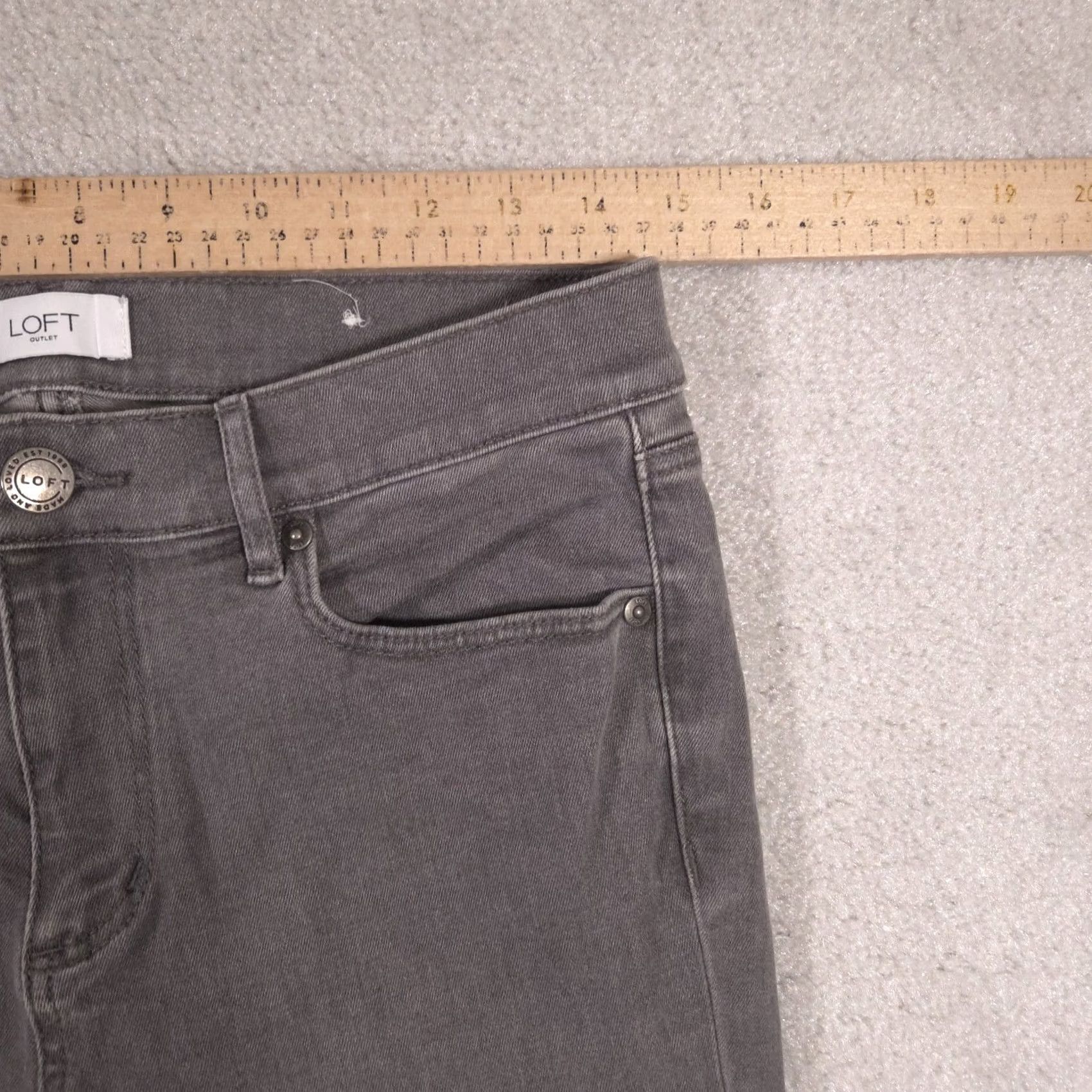 Loft Ann Taylor LOFT Jeans Womens size 6 Gray Modern Skinny Crop Denim Raw Hem Size 28" / US 6 / IT 42 - 7 Thumbnail