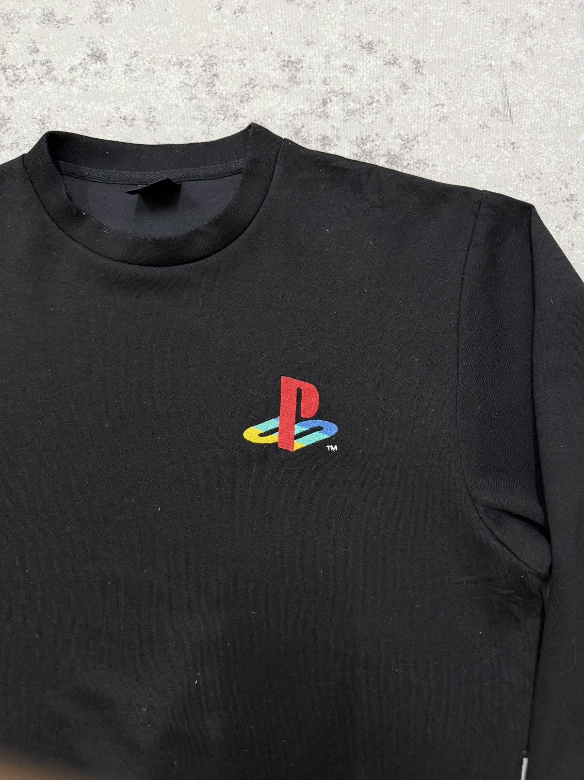 GU PLAY STATION X GU GAMING SWEATSHIRT Size US S / EU 44-46 / 1 - 4 Thumbnail