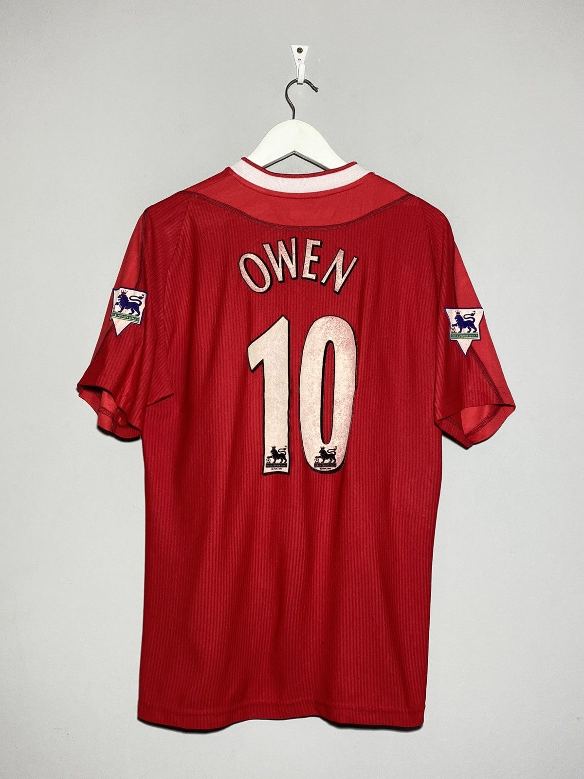 Reebok #10 Owen Liverpool FC 2002-2004 Home Reebok Football Shirt Size US L / EU 52-54 / 3 - 15 Thumbnail