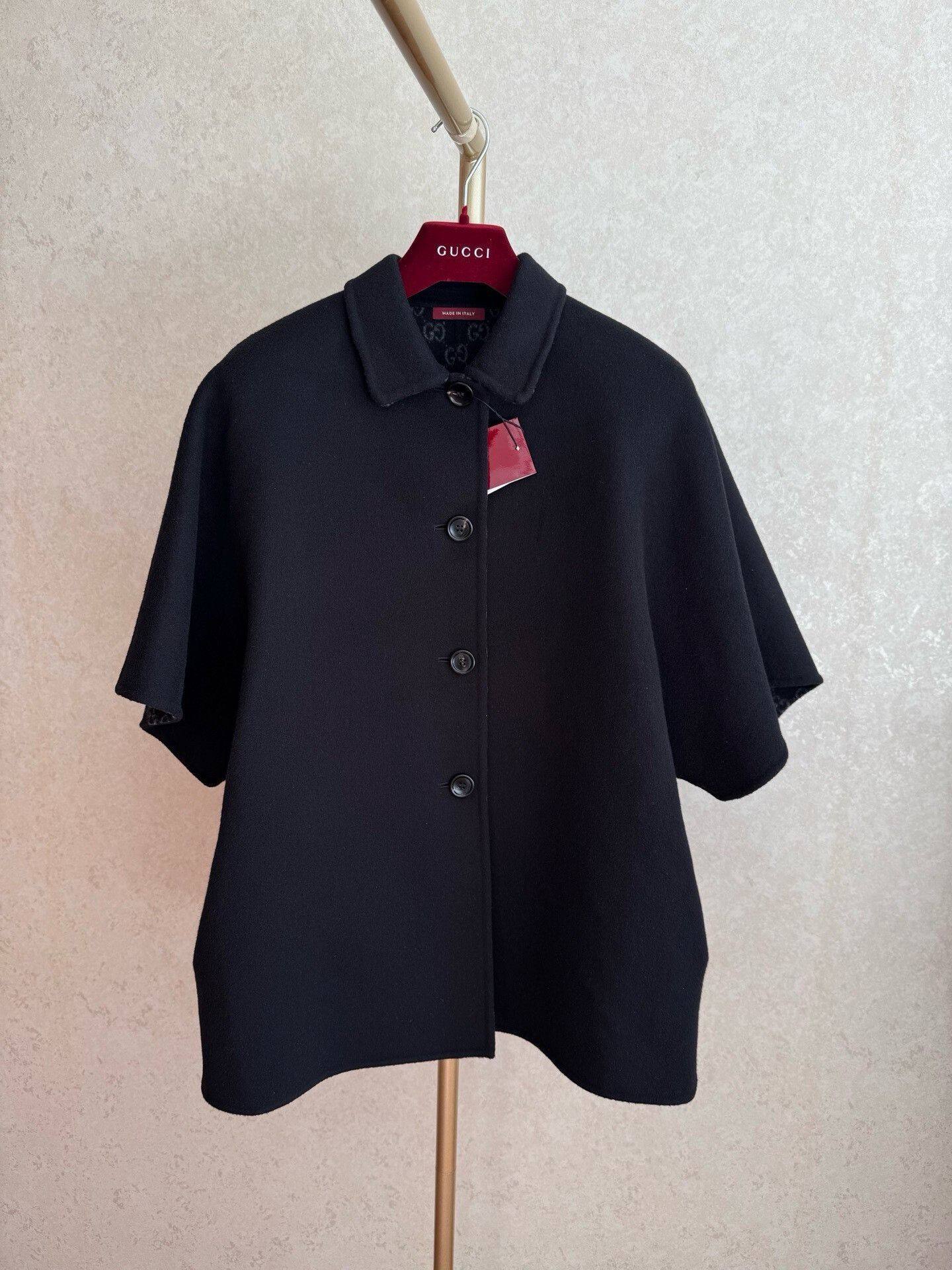 Gucci Gucci Reversible Batwing Cape Coat Size M / US 6-8 / IT 42-44 - 1 Thumbnail