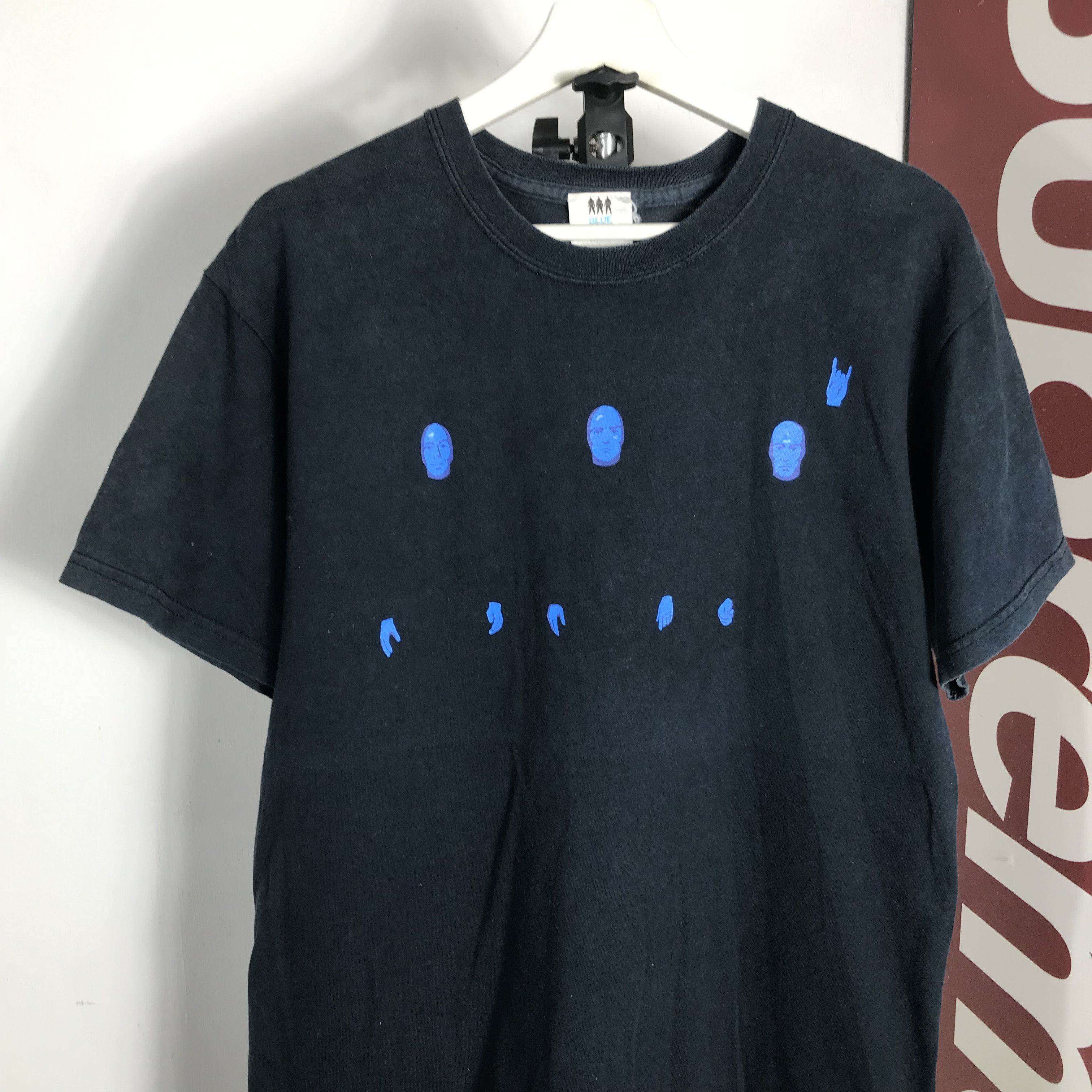 Band Tees Vintage blue man group essential tour t-shirt Size US M / EU 48-50 / 2 - 2 Thumbnail