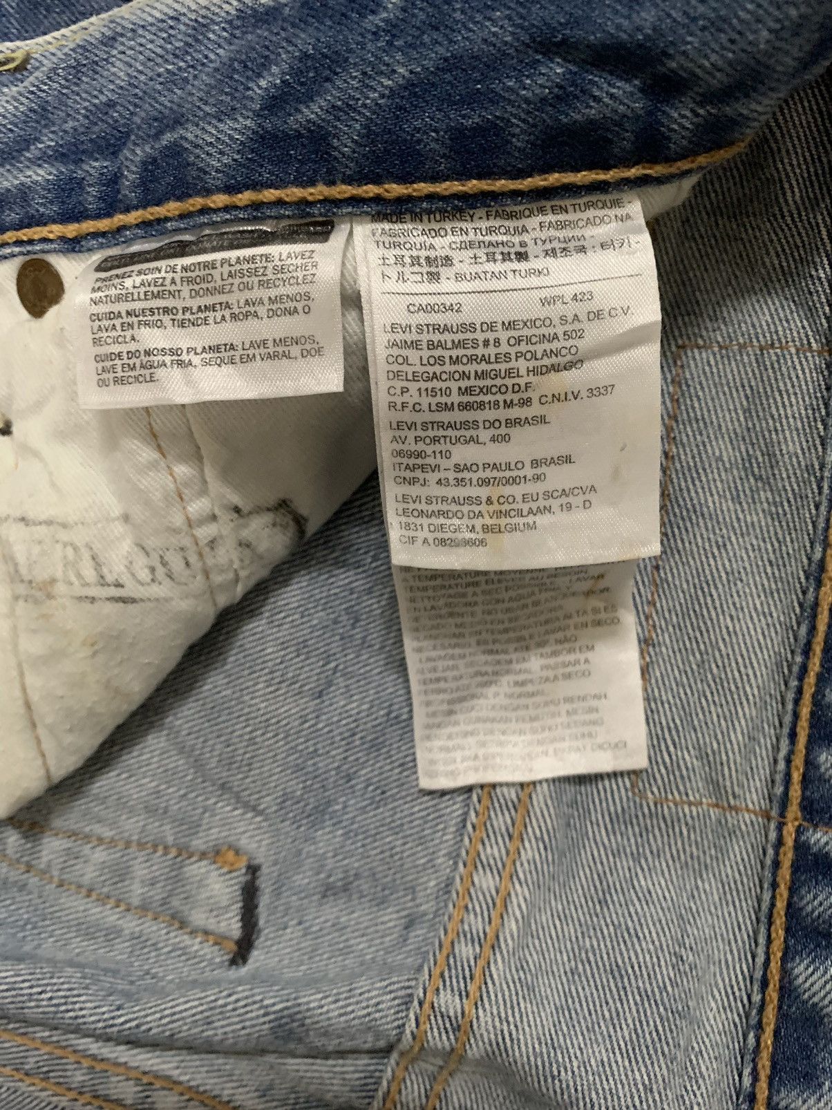 Levi's Vintage Clothing Vintage Y2K Levis 501CT Distressed Grunge Jeans Size 34x30 Size US 34 / EU 50 - 20 Thumbnail