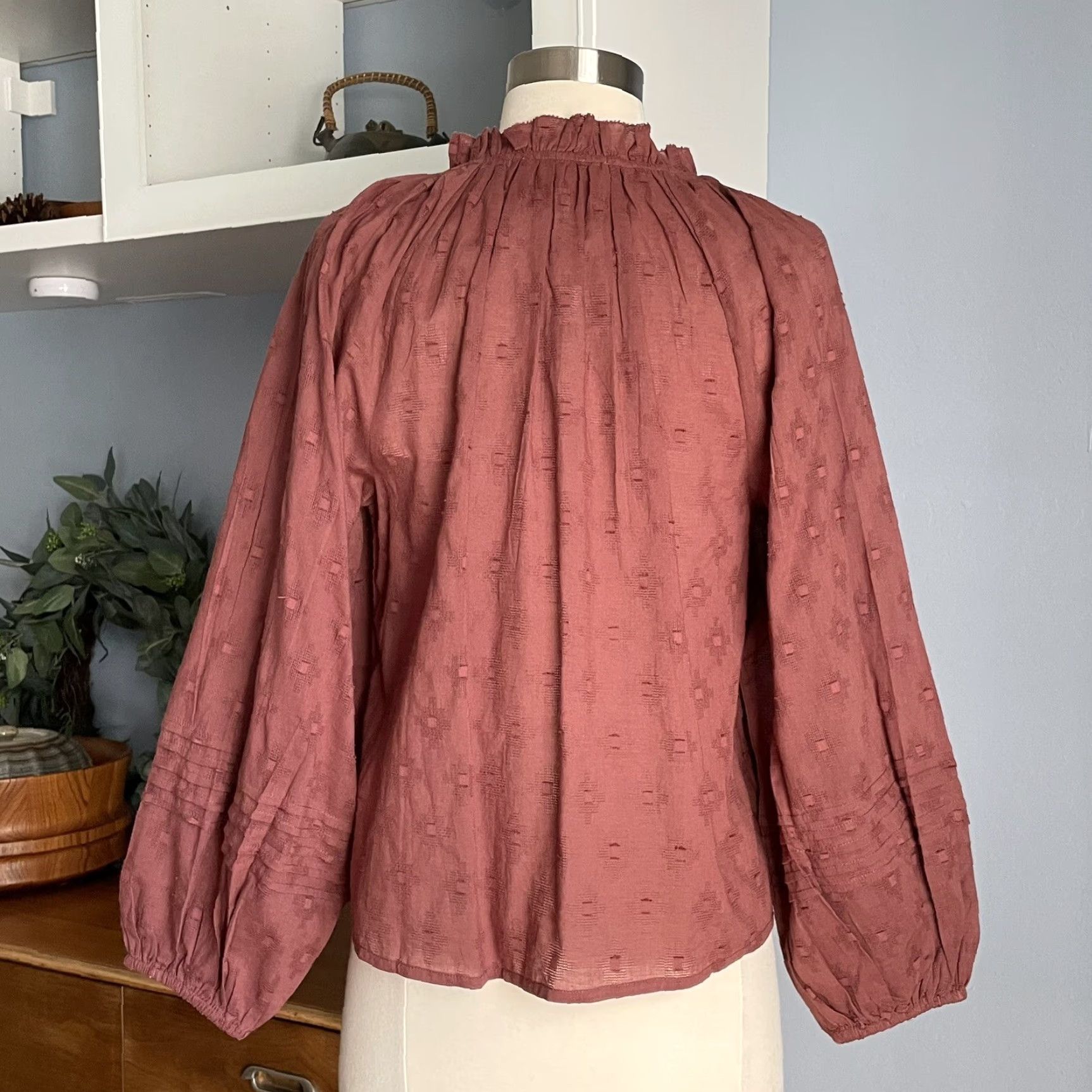 Anthropologie VINTAGE Anthropologie Cleobella Antonia Button-Down Blouse Romantic Cottagecore PS Brown Cotton 100% Down Womens Size S / US 4 / IT 40 - 3 Thumbnail
