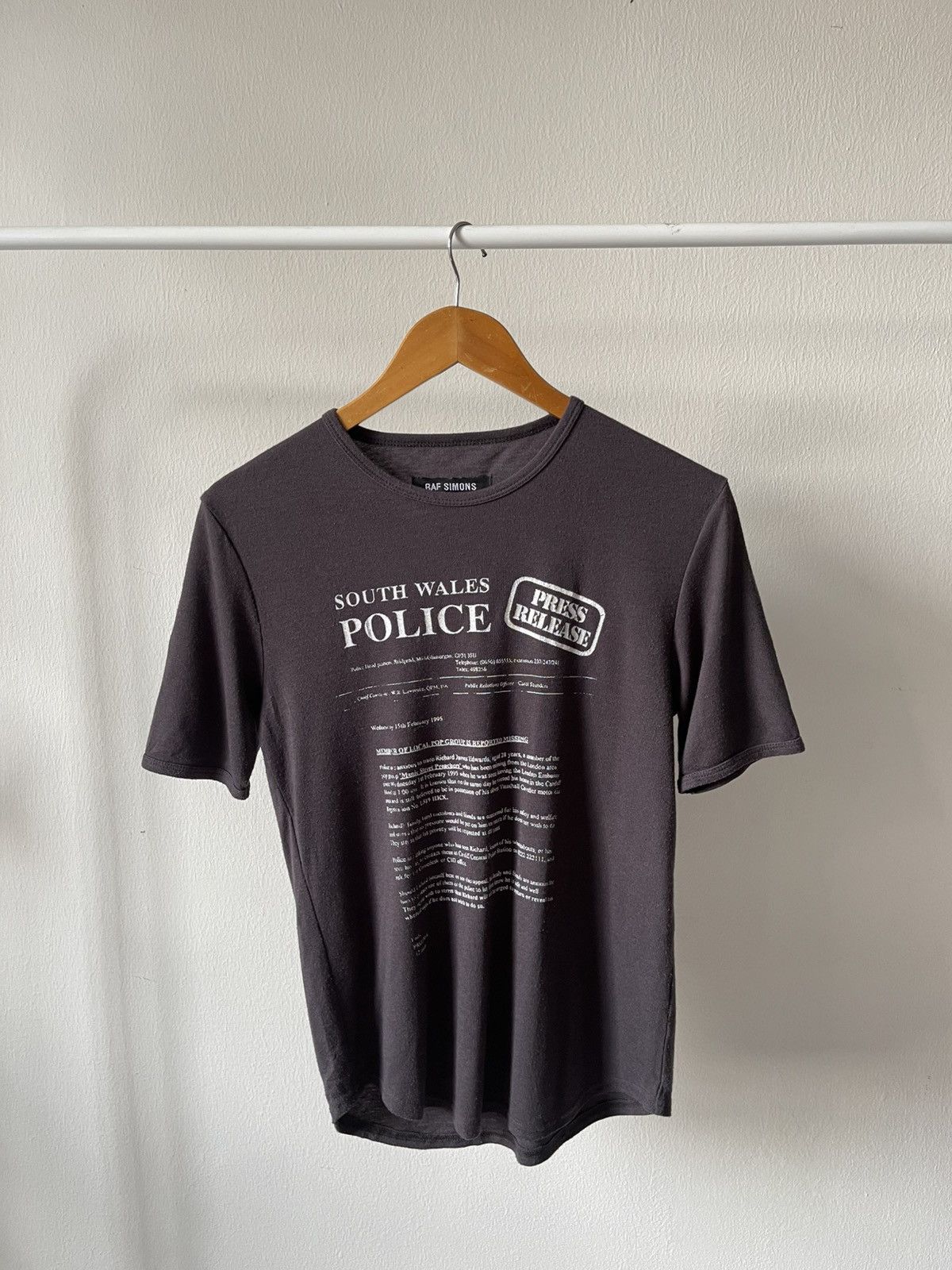 Raf Simons 2001-2002 Raf Simons 'South Wales Police' Riot Riot Tee Size US S / EU 44-46 / 1 - 3 Thumbnail
