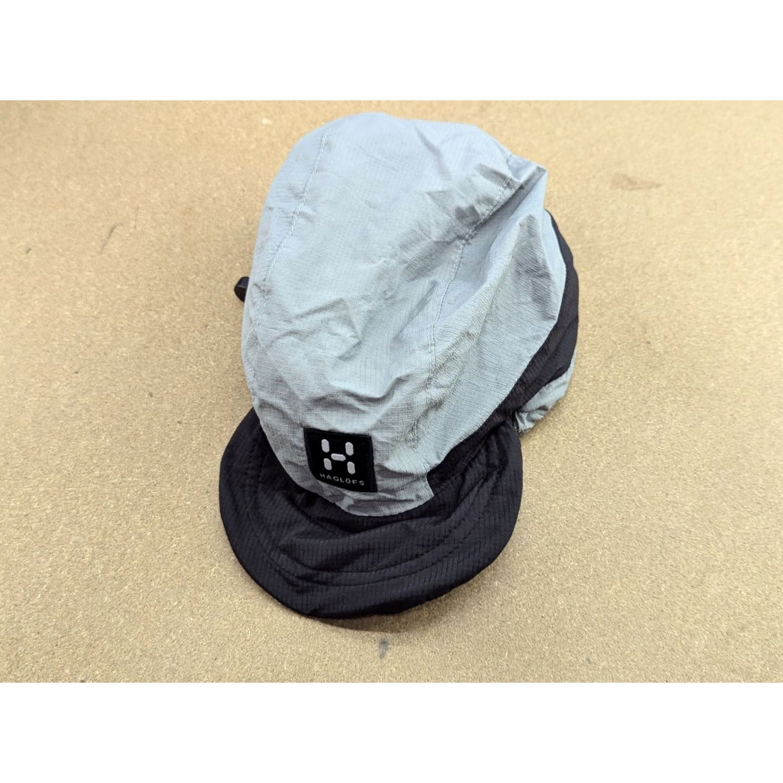 Vintage Haglofs Windstopper Trekking Cap M Outdoor Hiking Adjustable Cap Insulated Unisex Adults Black Knit Beanie Size ONE SIZE - 2 Thumbnail
