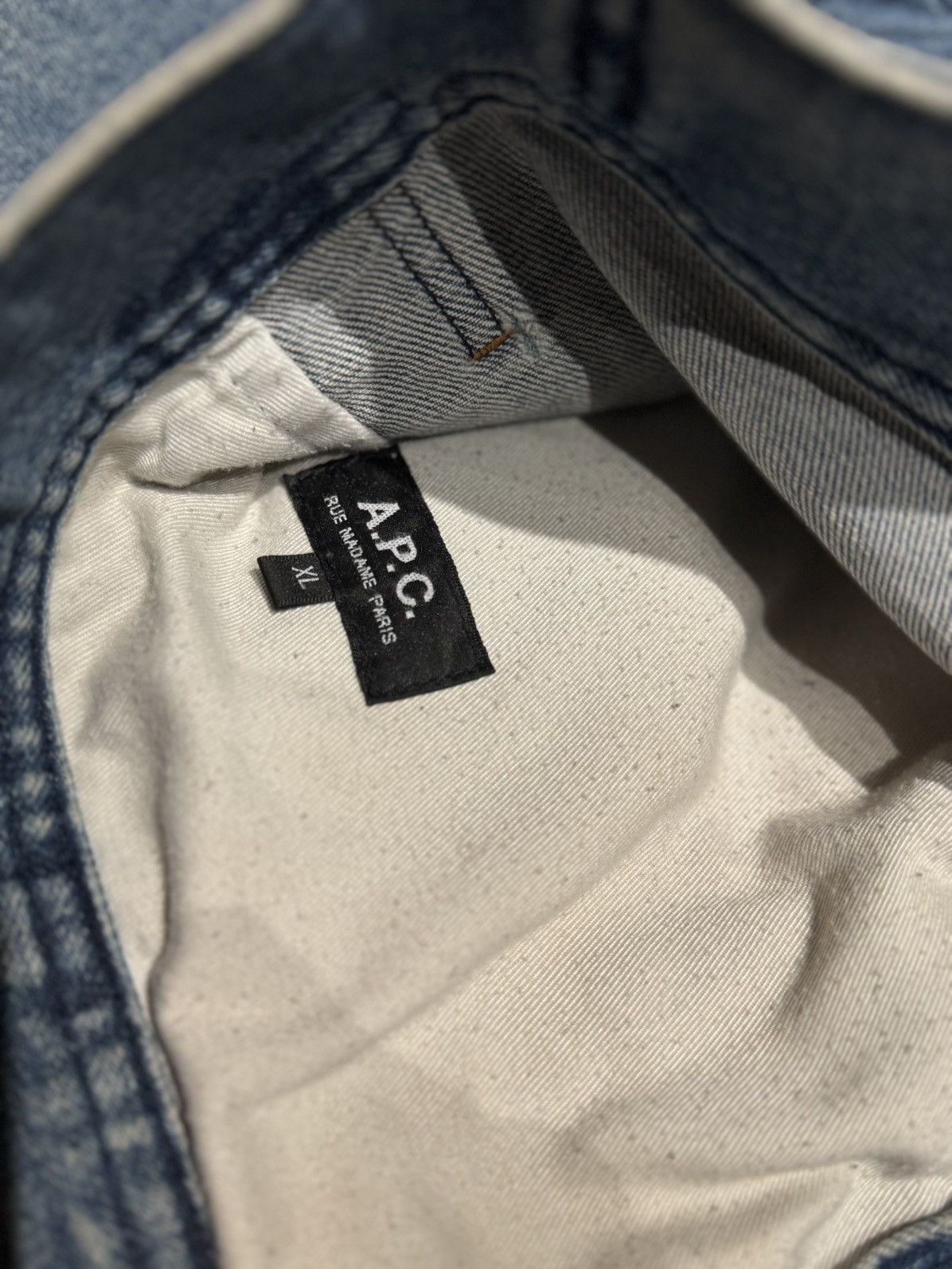 A.P.C. CLASSIC MEDIUM WASH DENIM JACKET JEANS SLIM Size US XL / EU 56 / 4 - 5 Thumbnail