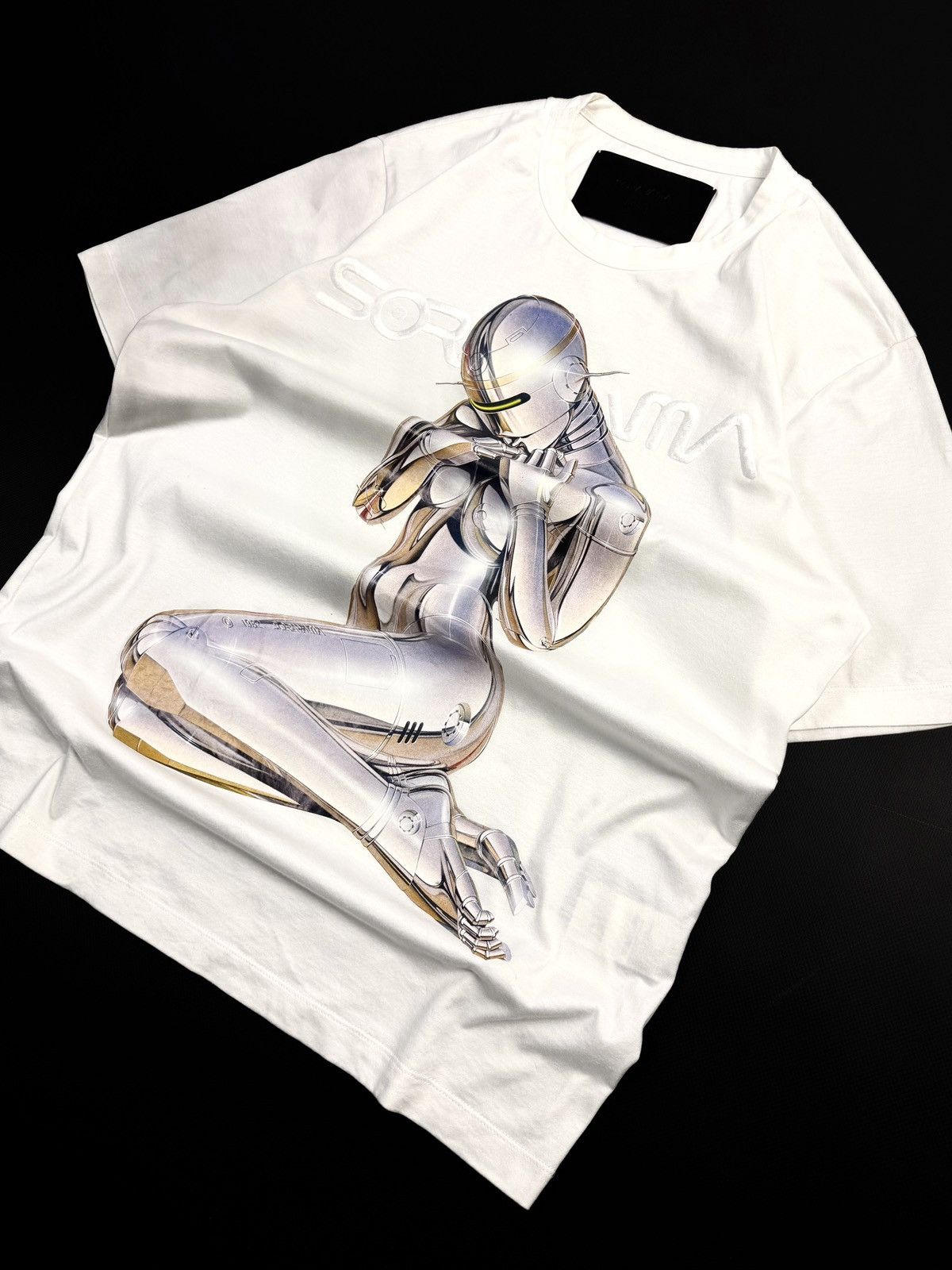 Juun.J rare Junn J x Hajime Sorayama Sexy Robot Girl Tee Japanese Size US M / EU 48-50 / 2 - 5 Thumbnail