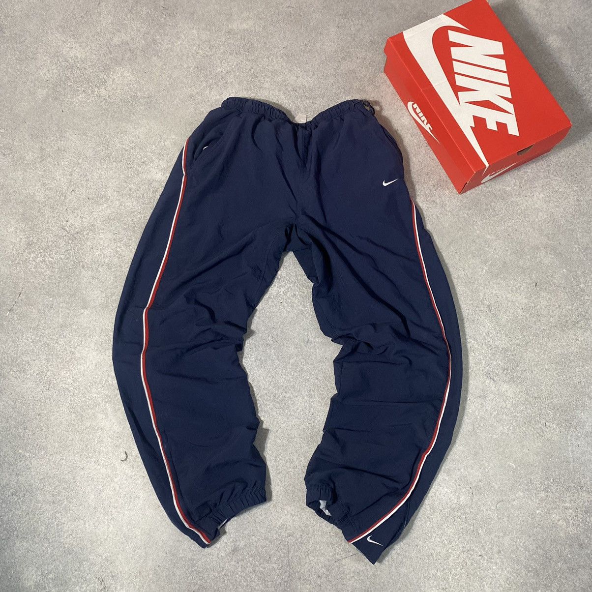 Nike Vintage nike track pants y2k sweatpants Size US 34 / EU 50 - 2 Thumbnail