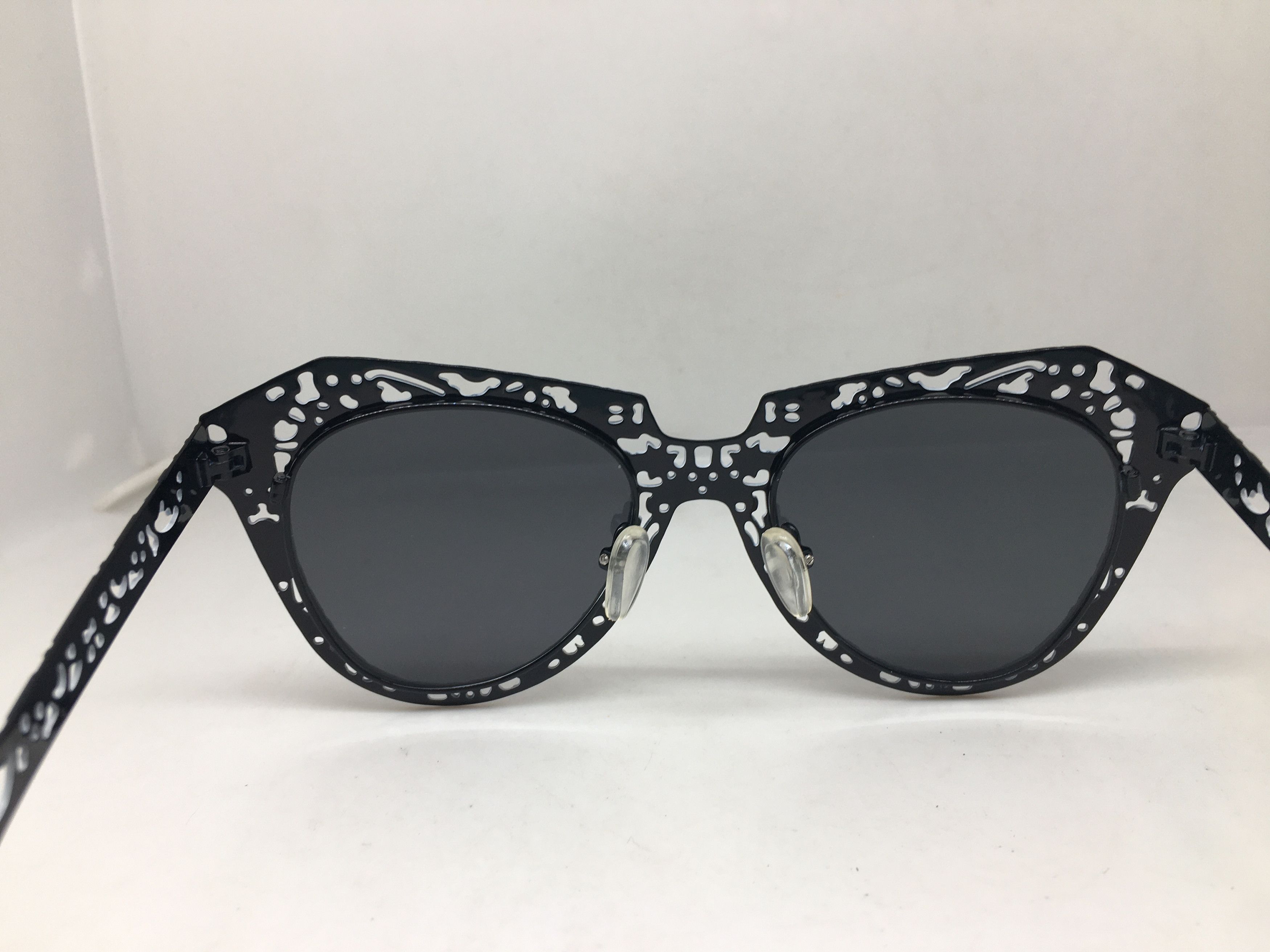 Karen Walker Karen Walker Op Art Black White Cat Eye Sunglasses Frame Size ONE SIZE - 5 Thumbnail